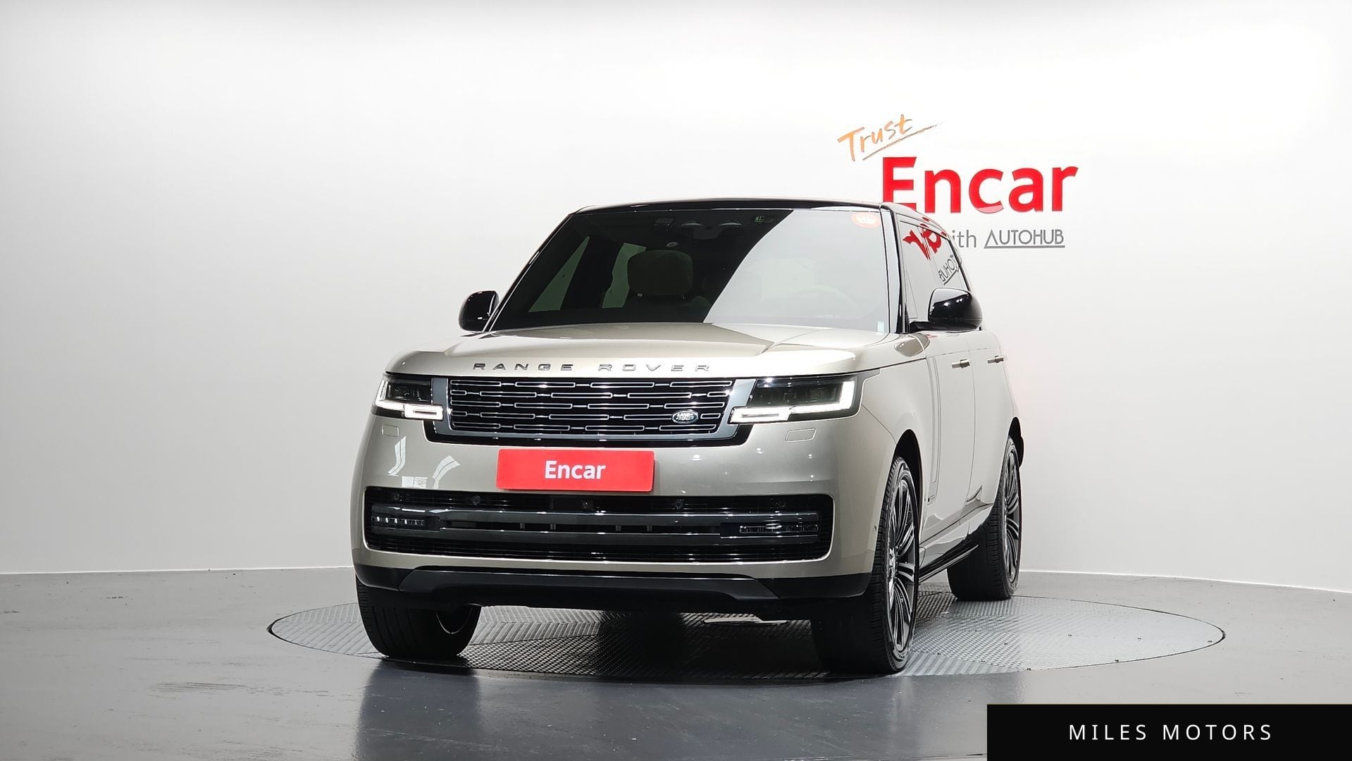 Land Rover Range Rover 2024 — миниатюра 3
