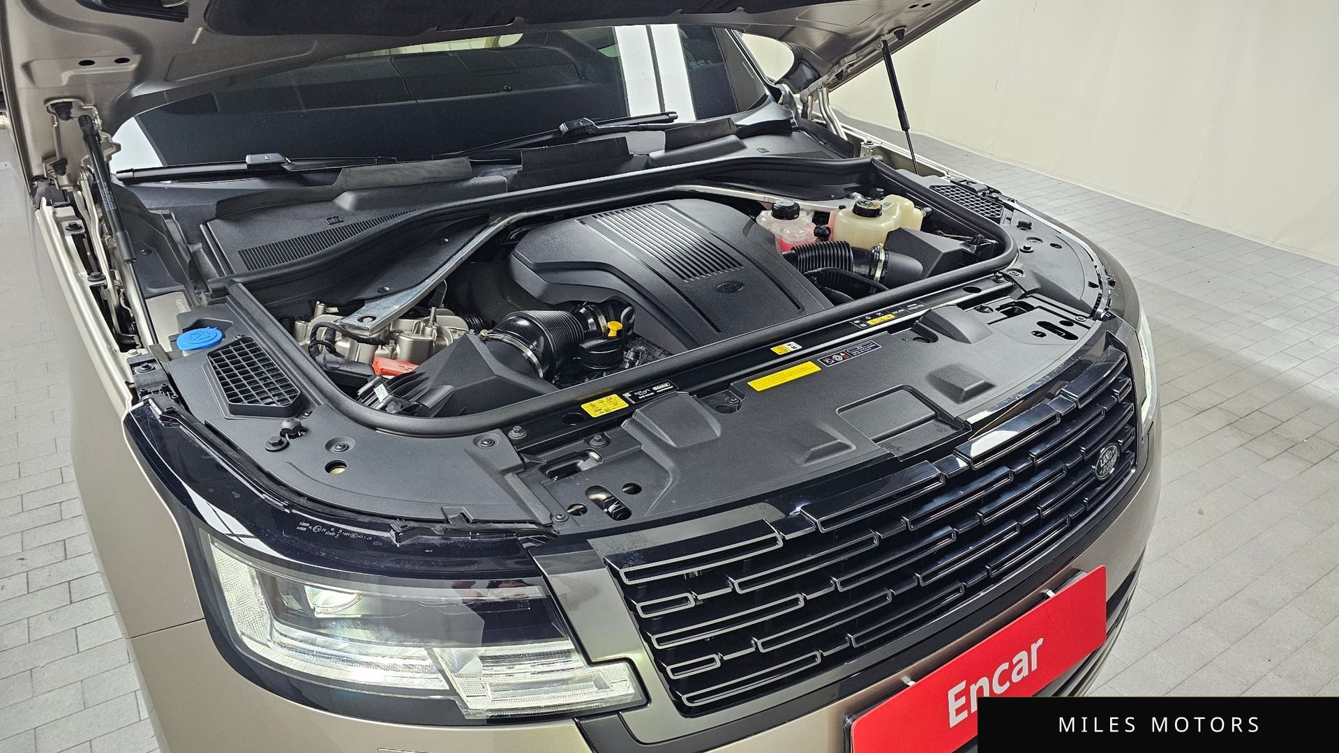 Land Rover Range Rover 2024 — миниатюра 6