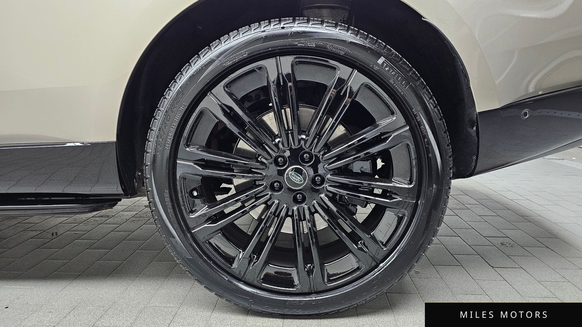 Land Rover Range Rover 2024 — миниатюра 7