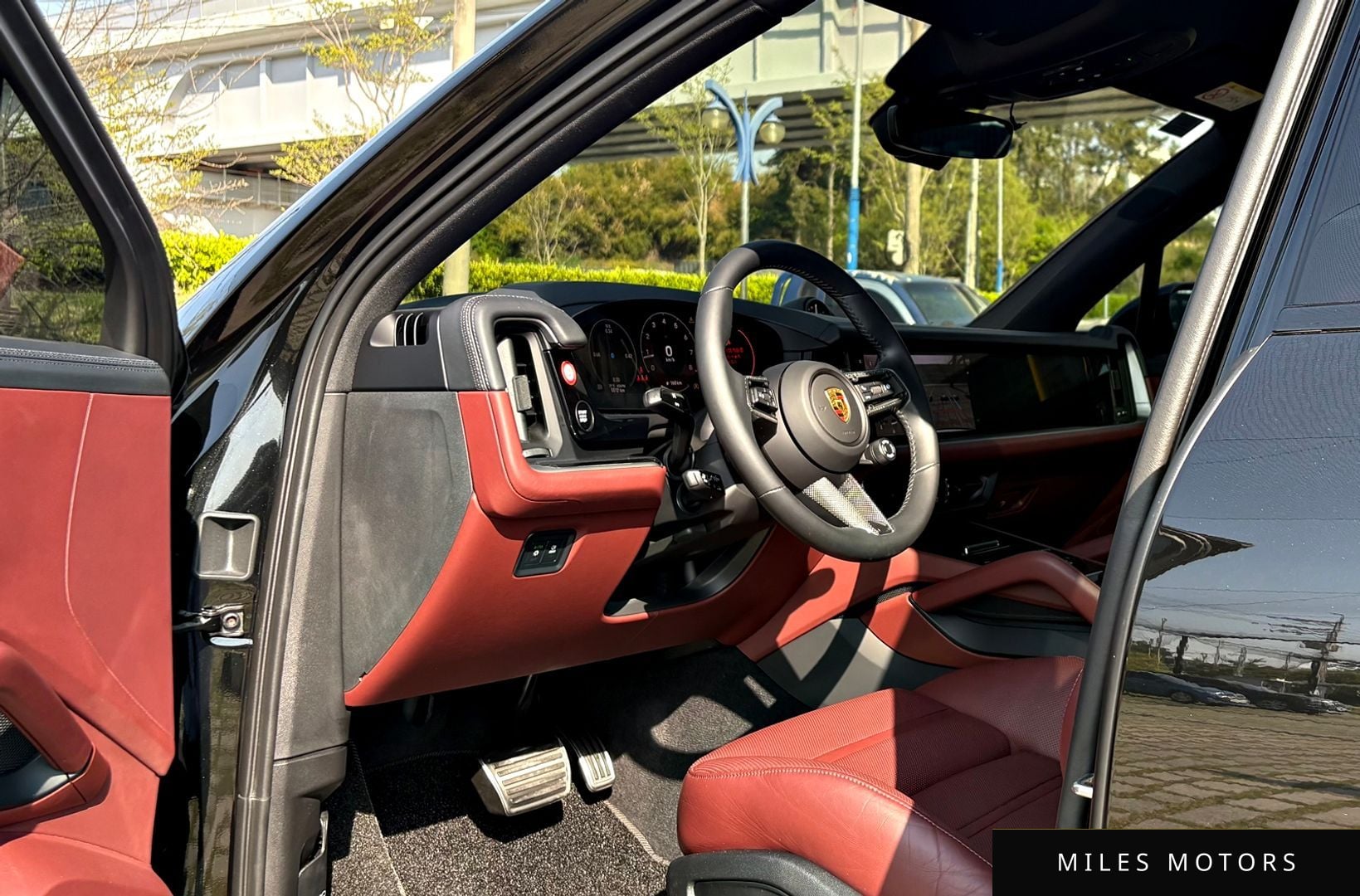 Porsche Cayenne 2024 — миниатюра 12