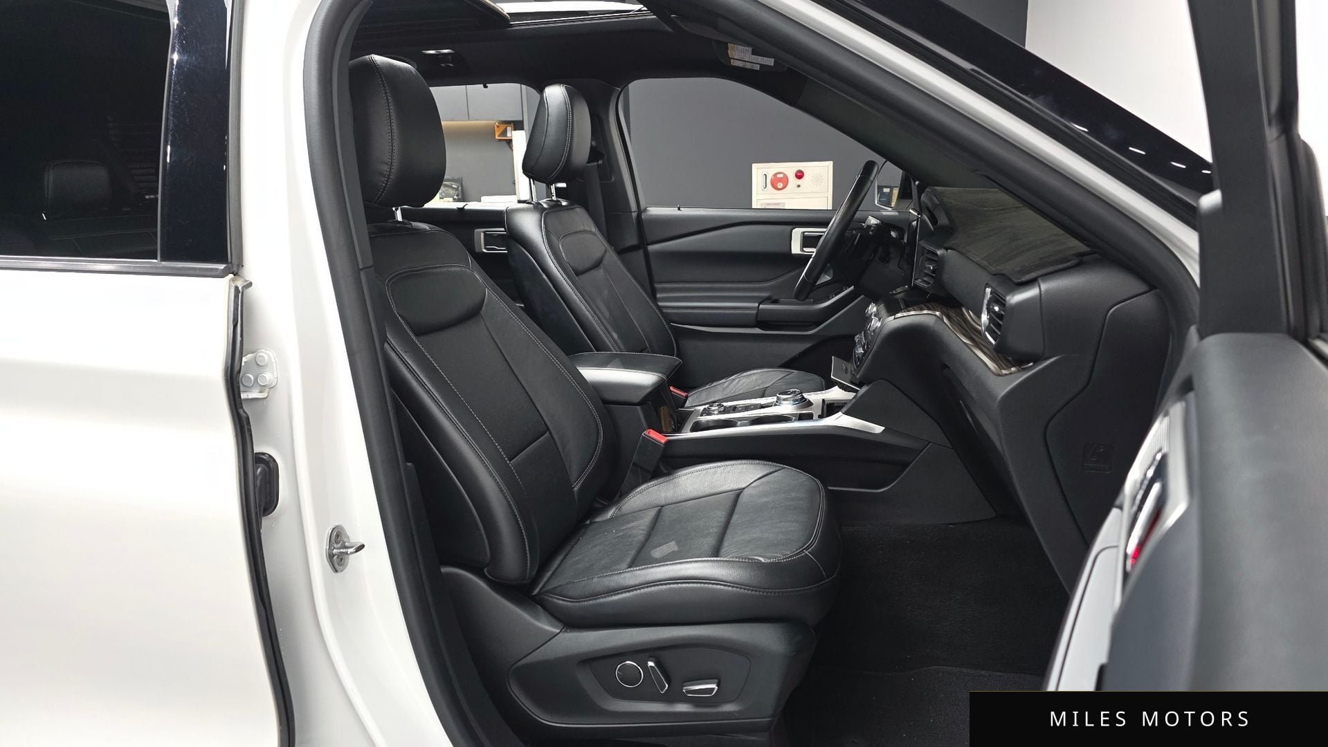 Ford Explorer 2020 — миниатюра 11