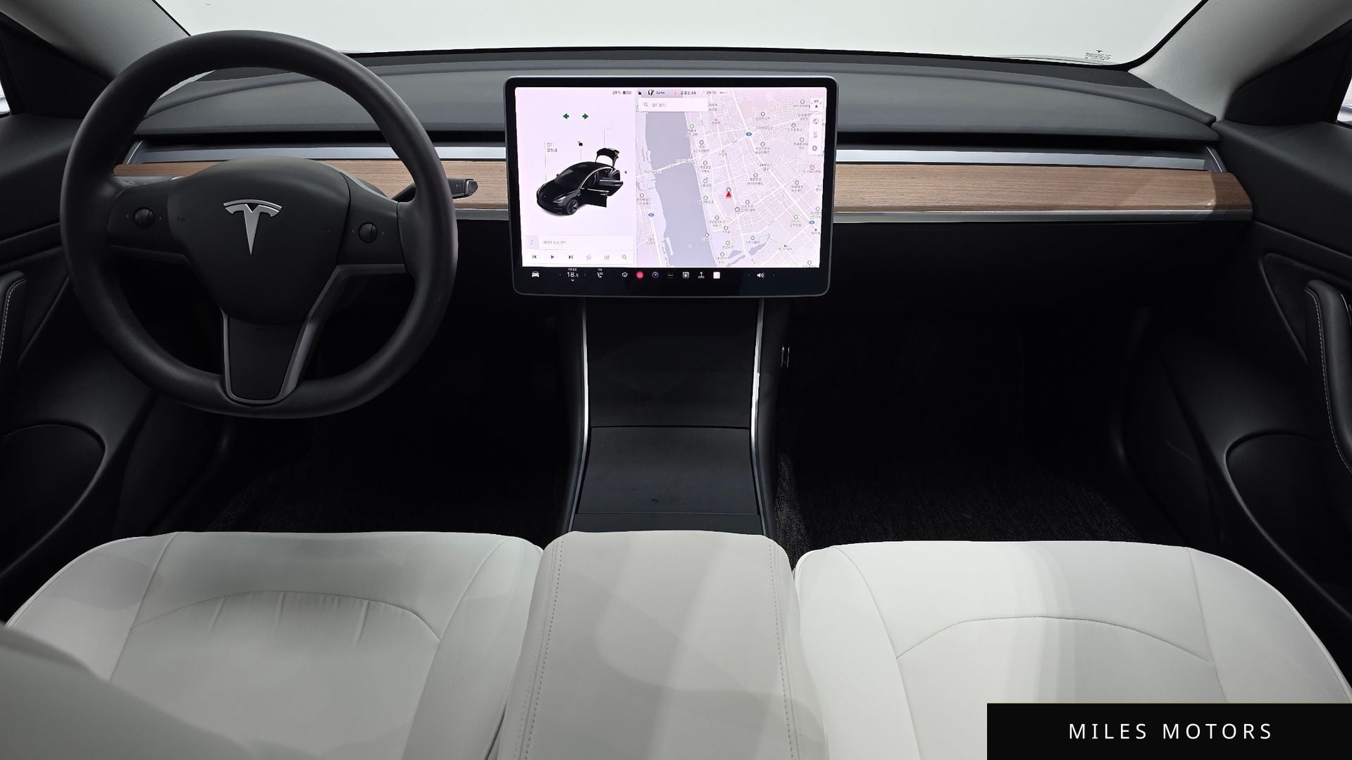 Tesla Model 3 2020 — миниатюра 10