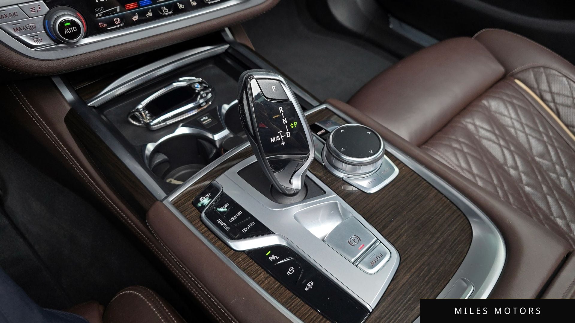 BMW 7 Series (G11) 2020 — миниатюра 11