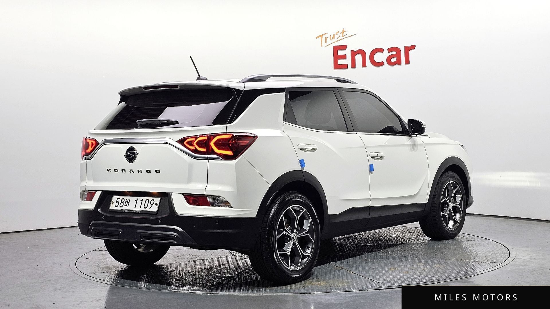 KG Mobility Beautiful Korando 2019 — миниатюра 2