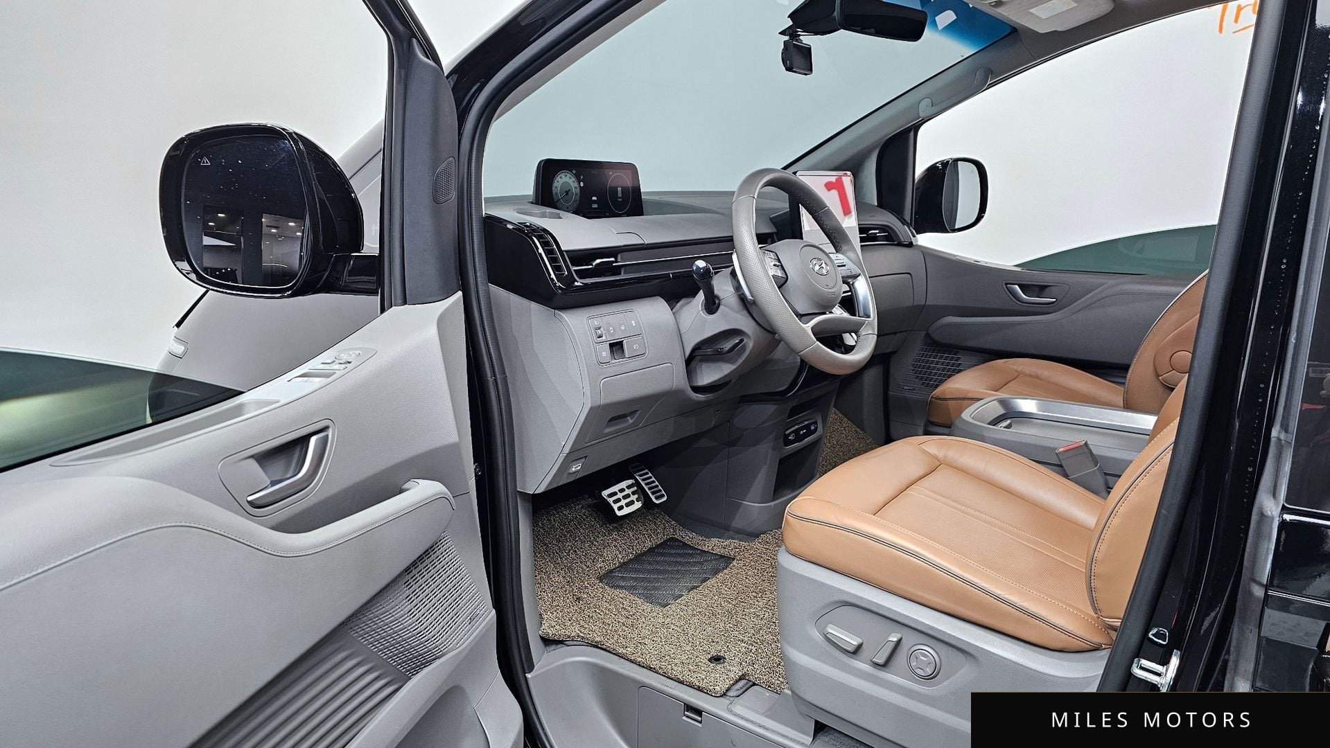 Hyundai Staria 2022 — миниатюра 12