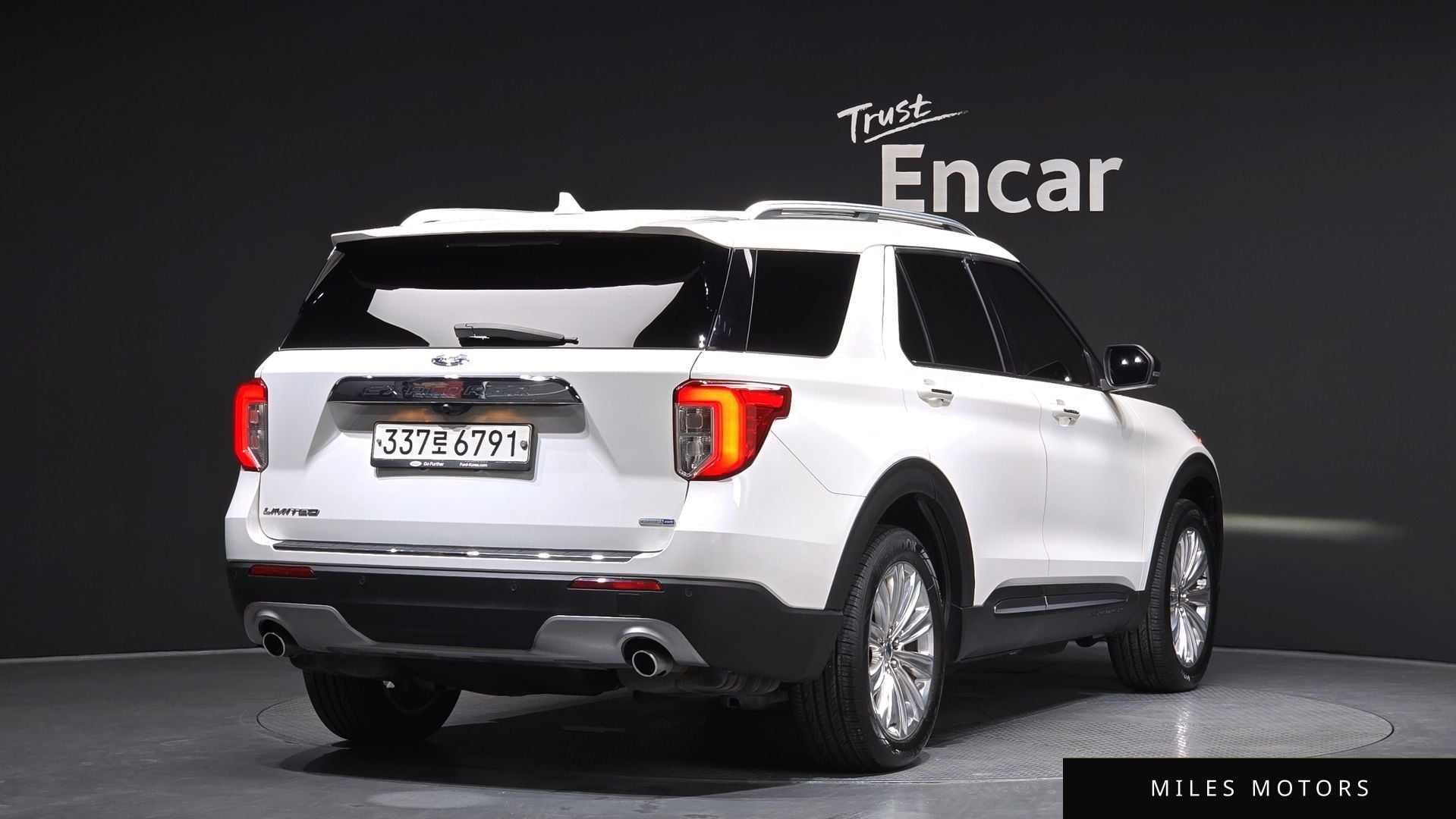 Ford Explorer 2020 — миниатюра 2