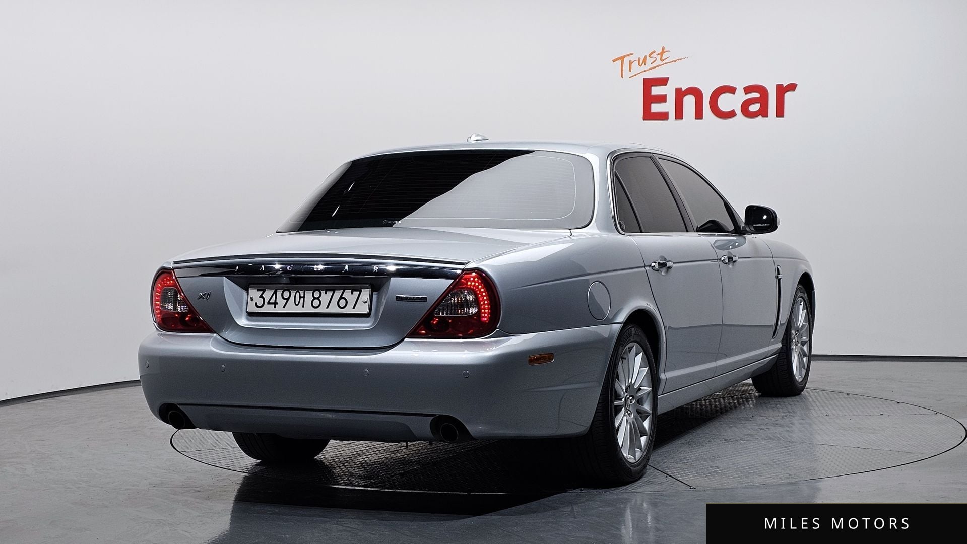 Jaguar New XJ 2008 — миниатюра 2