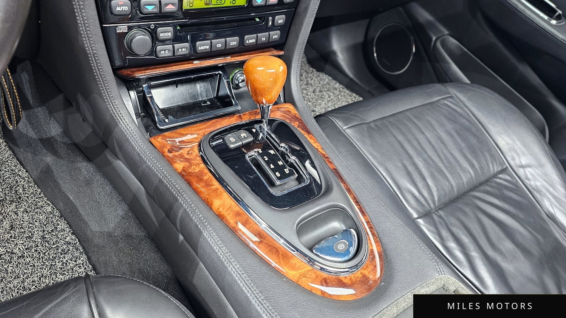 Jaguar New XJ 2008 — миниатюра 12