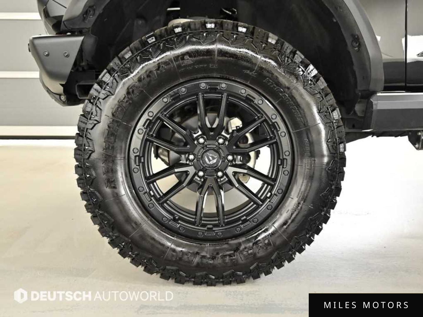 Ford Bronco 2023 — миниатюра 5