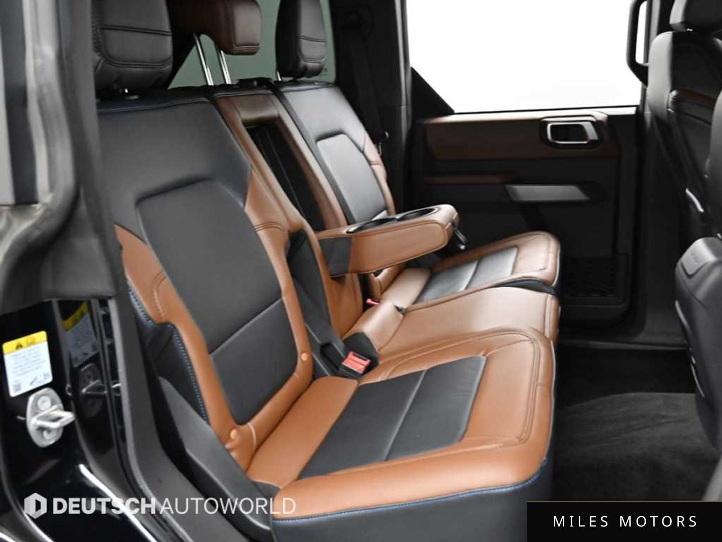 Ford Bronco 2023 — миниатюра 12