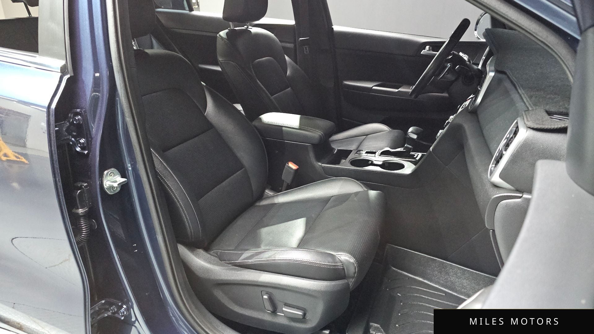 Kia Sportage 2021 — миниатюра 11