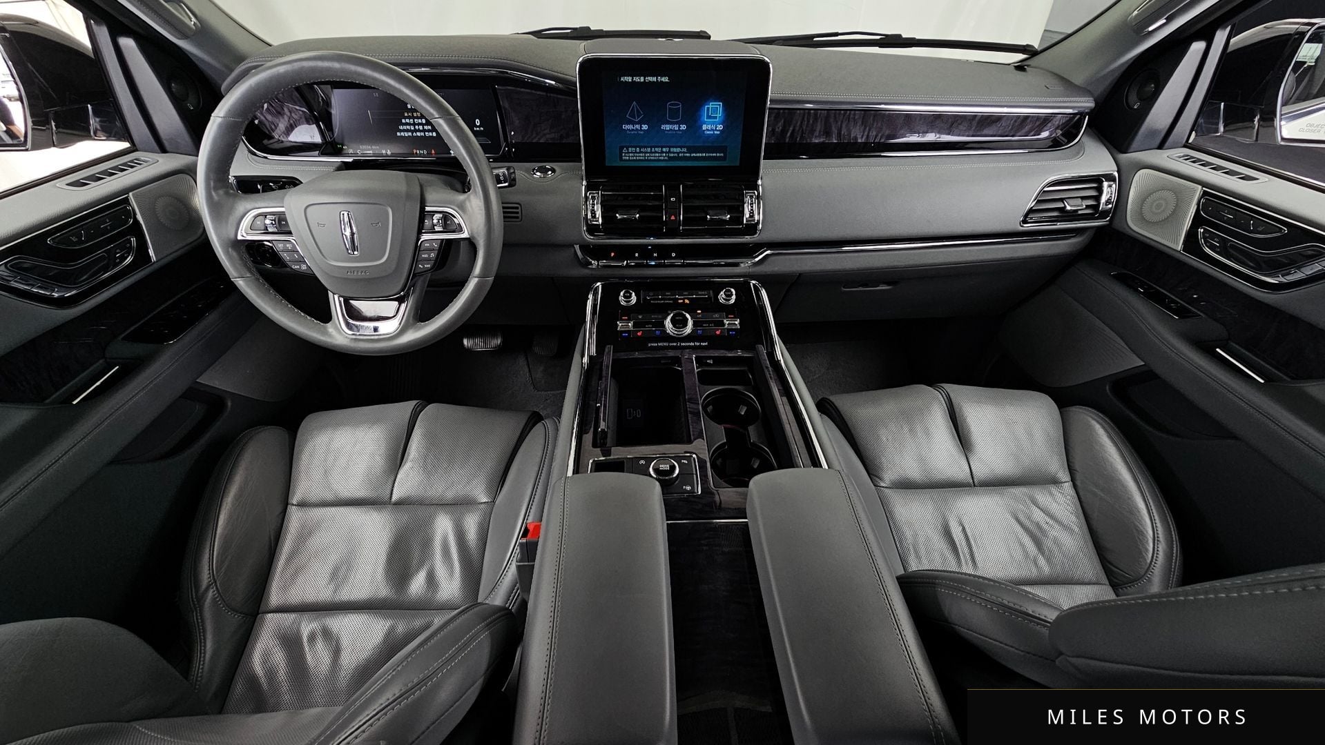 Lincoln Navigator 2021 — миниатюра 10