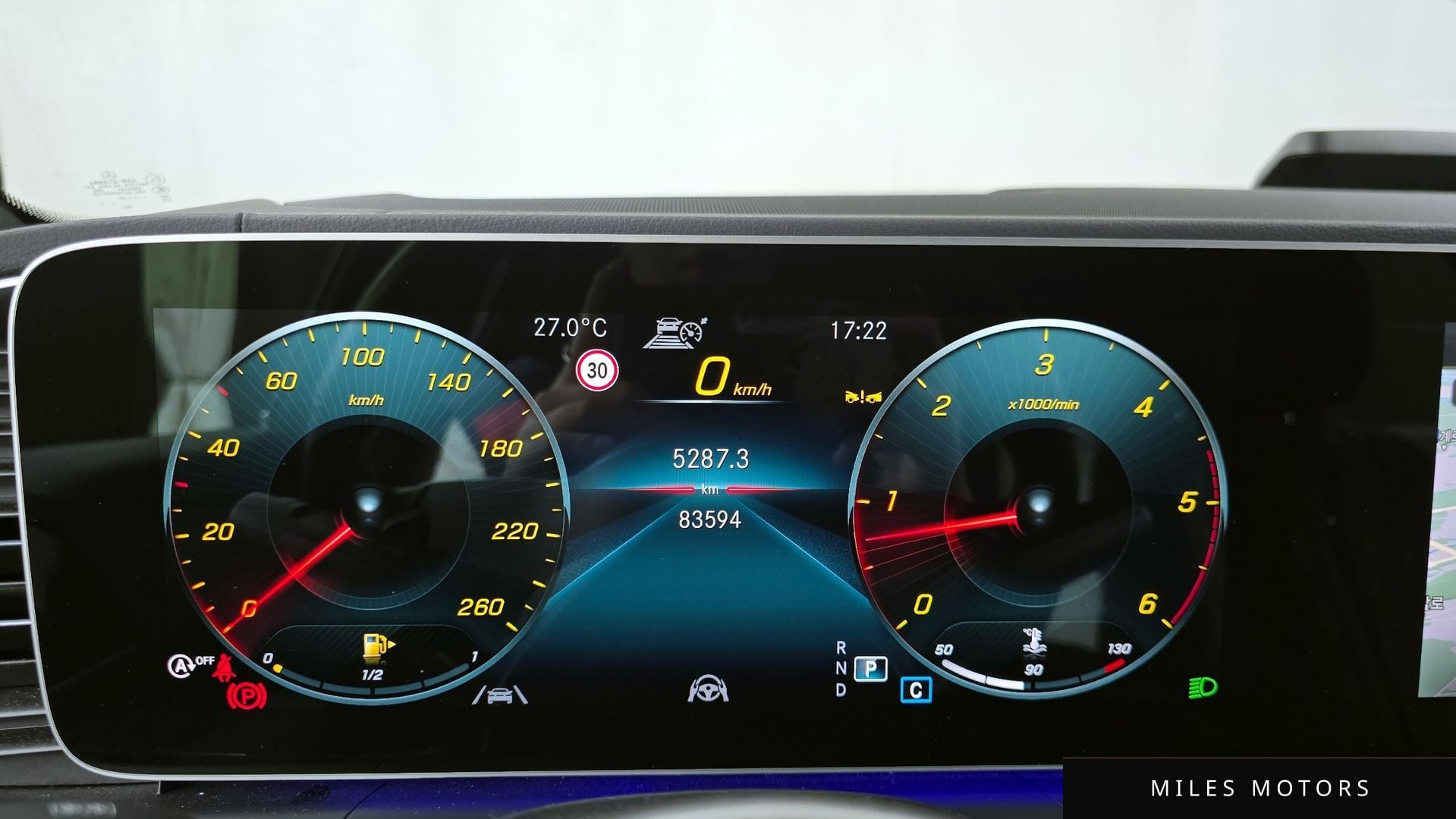 Mercedes-Benz GLE-Class W167 2022 — миниатюра 11