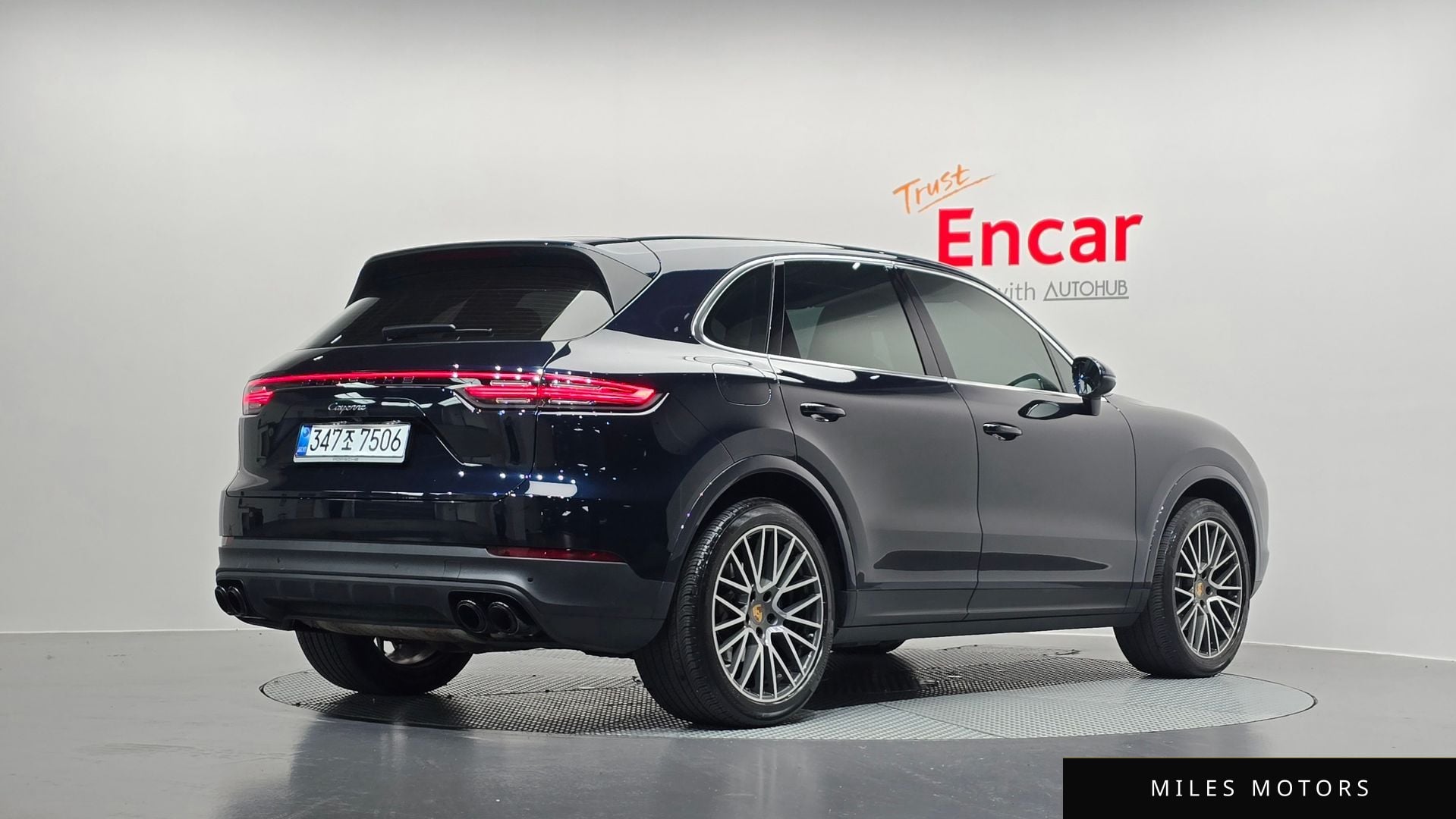 Porsche Cayenne 2020 — миниатюра 2