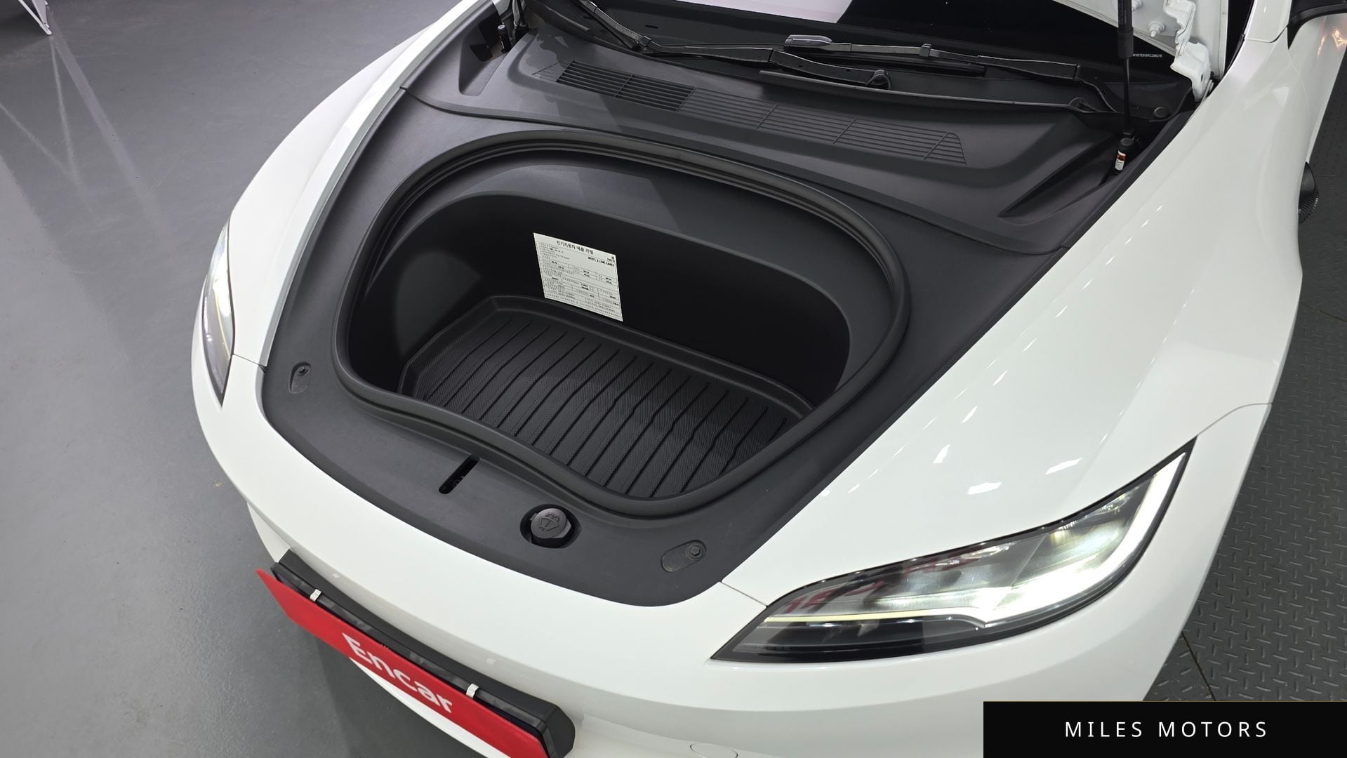 Tesla Model 3 2024 — миниатюра 6