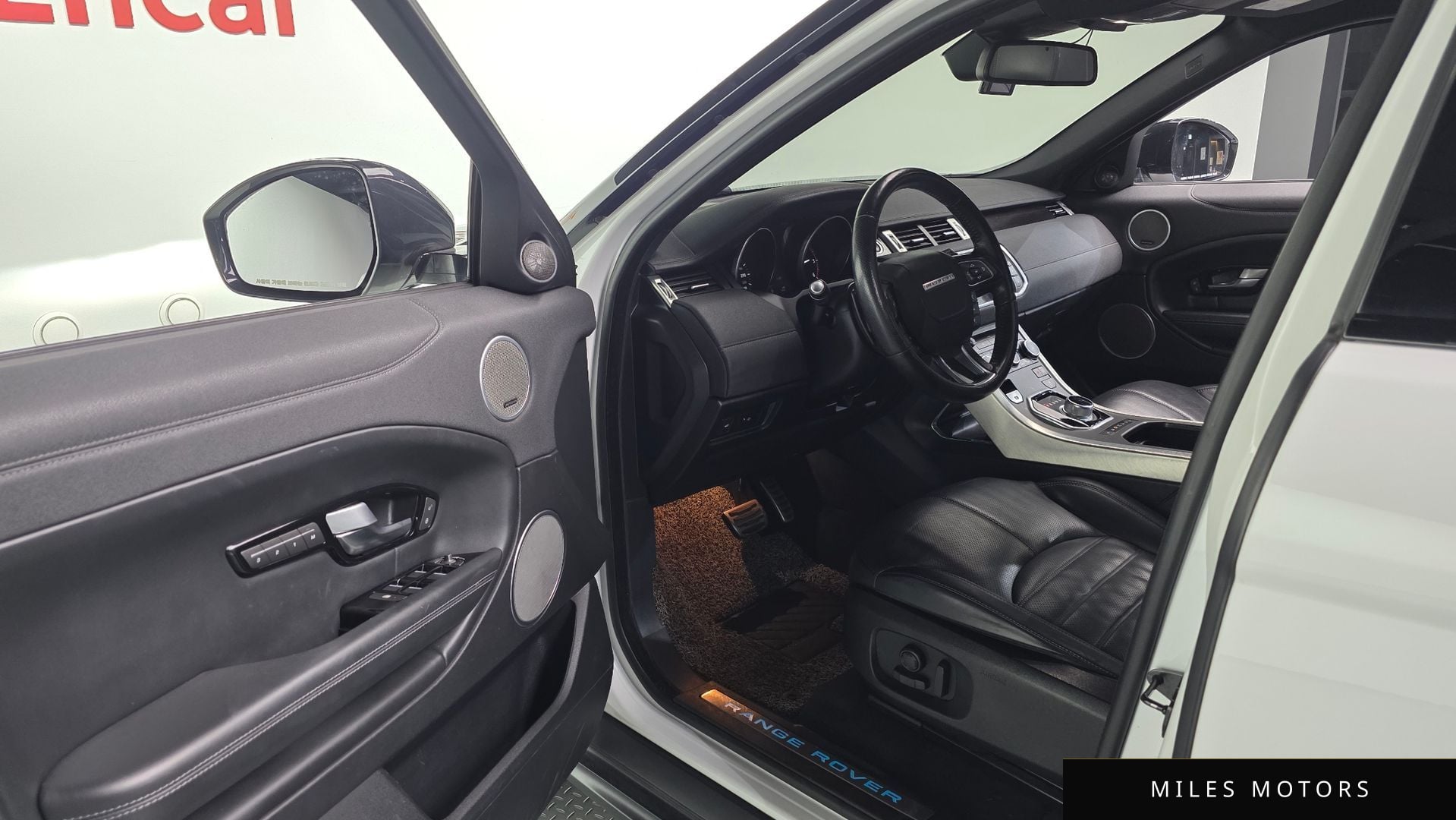 Land Rover Range Rover Evoque 2016 — миниатюра 10