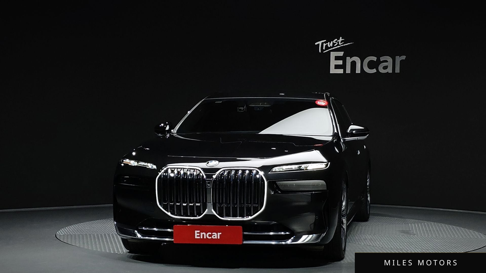BMW 7 Series (G70) 2023 — миниатюра 3