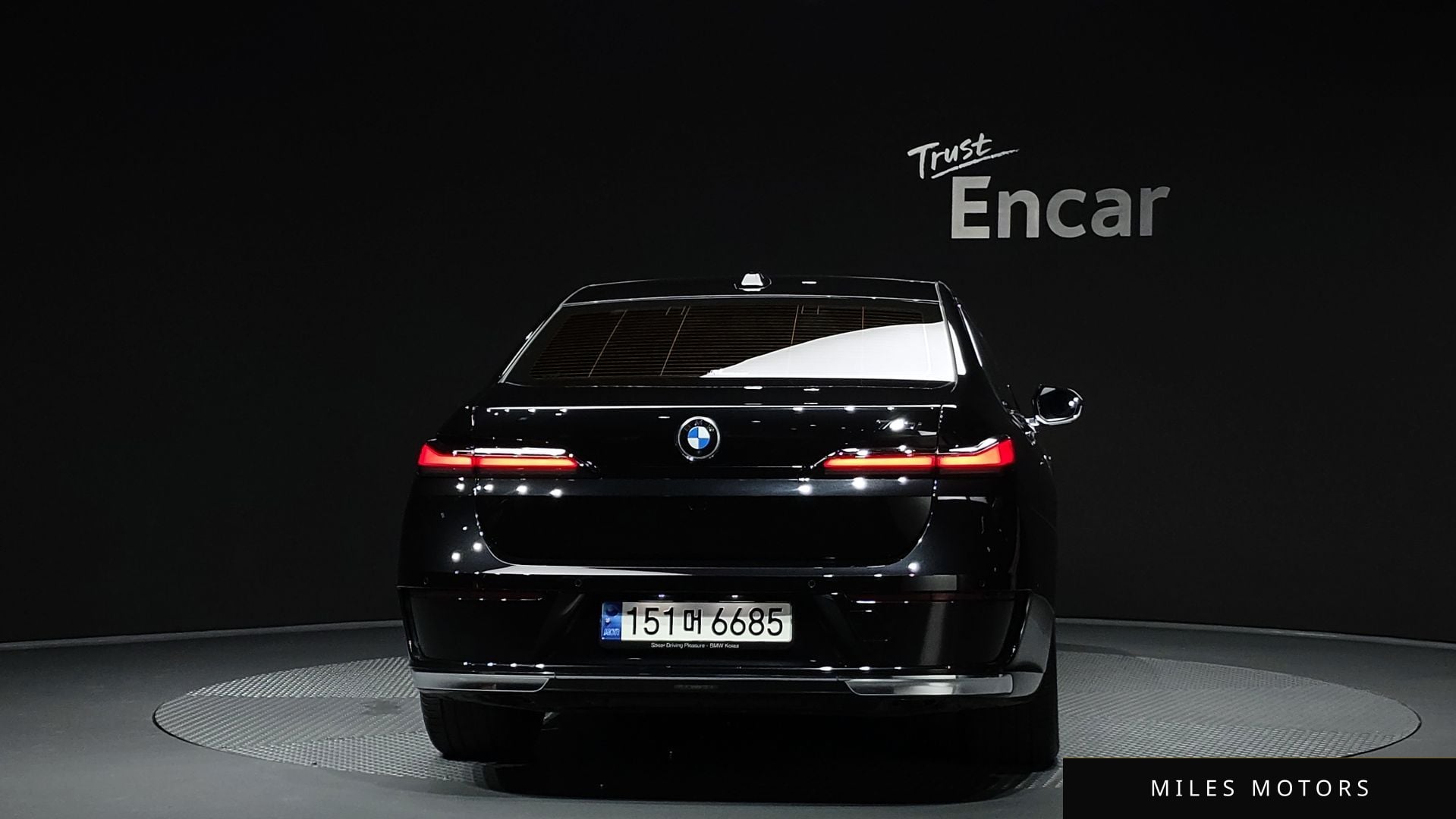 BMW 7 Series (G70) 2023 — миниатюра 4