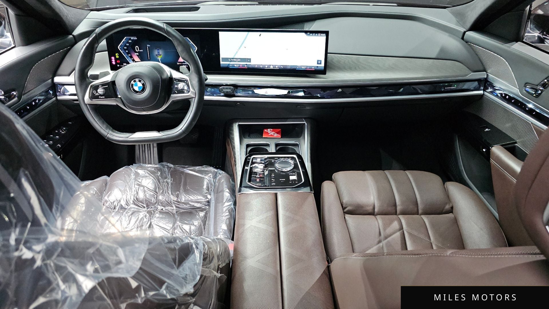 BMW 7 Series (G70) 2023 — миниатюра 10