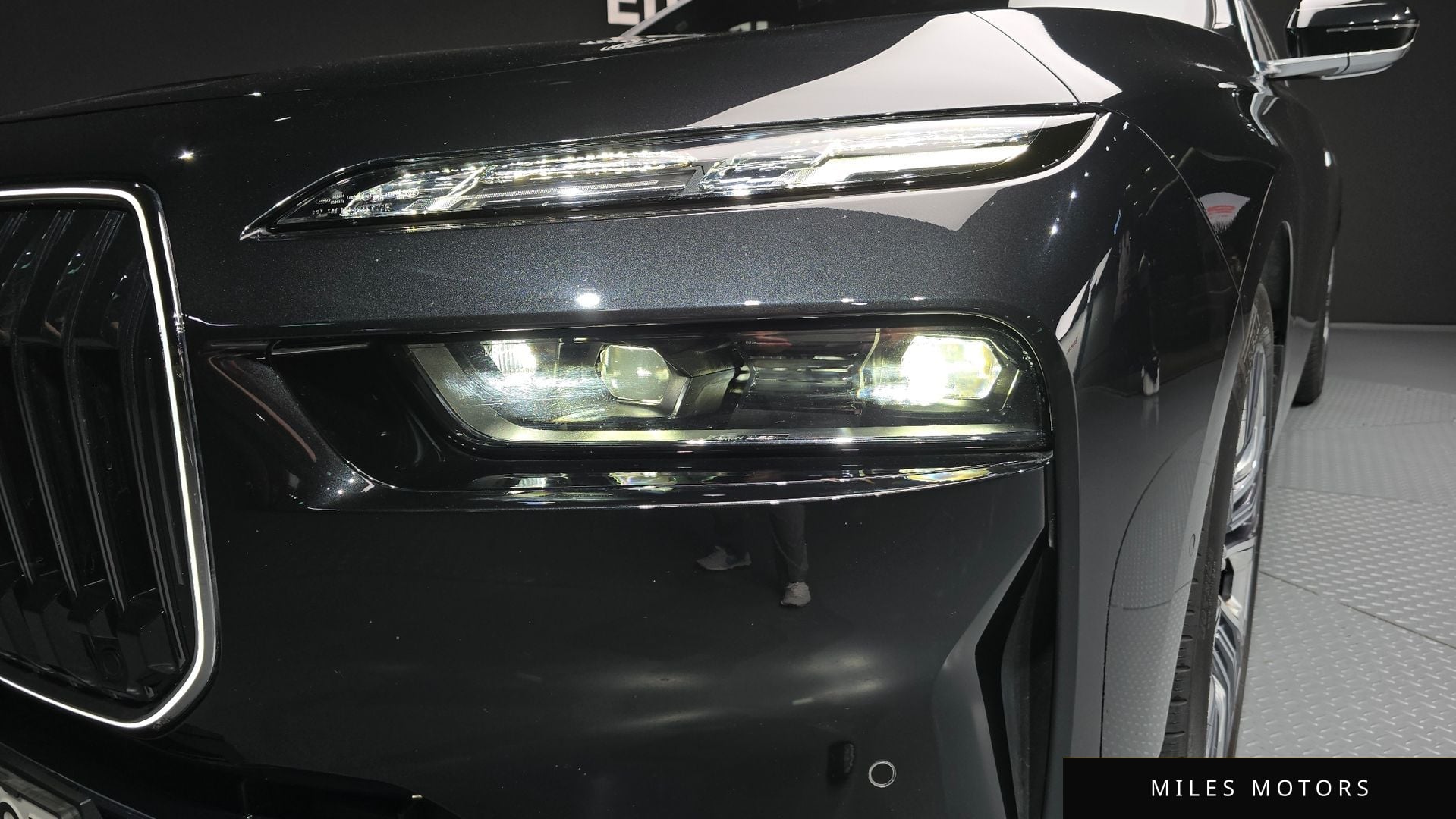 BMW 7 Series (G70) 2023 — миниатюра 8