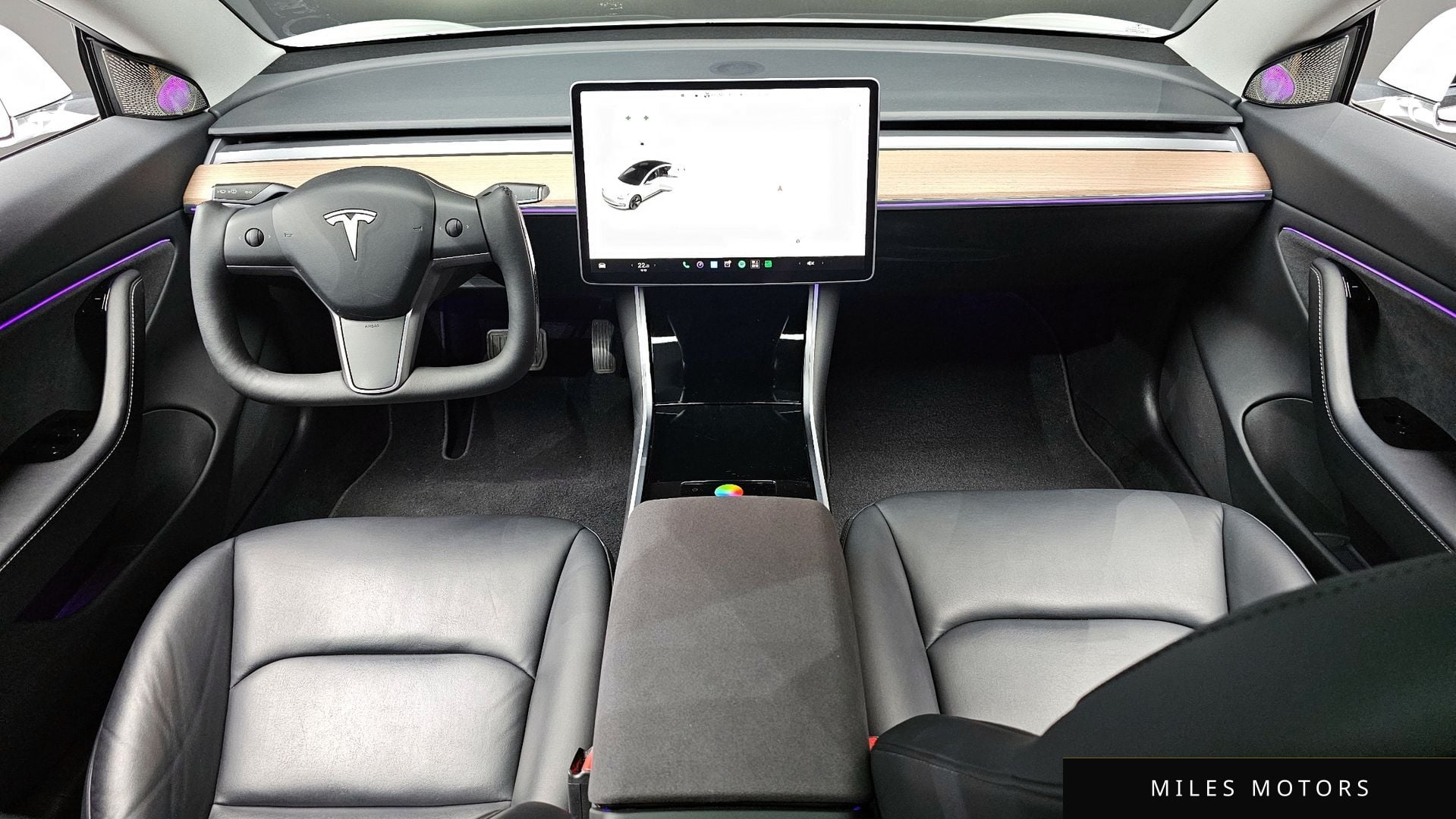 Tesla Model 3 2020 — миниатюра 10