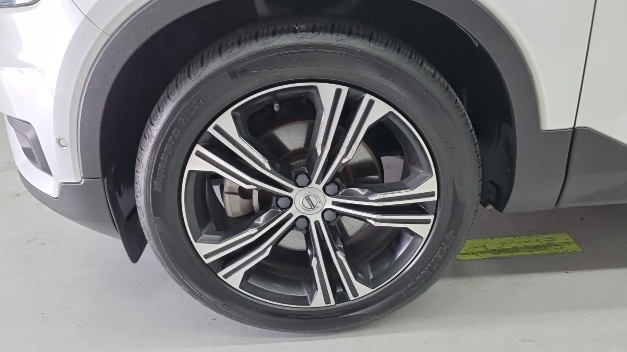 Volvo XC40 2021 — миниатюра 5