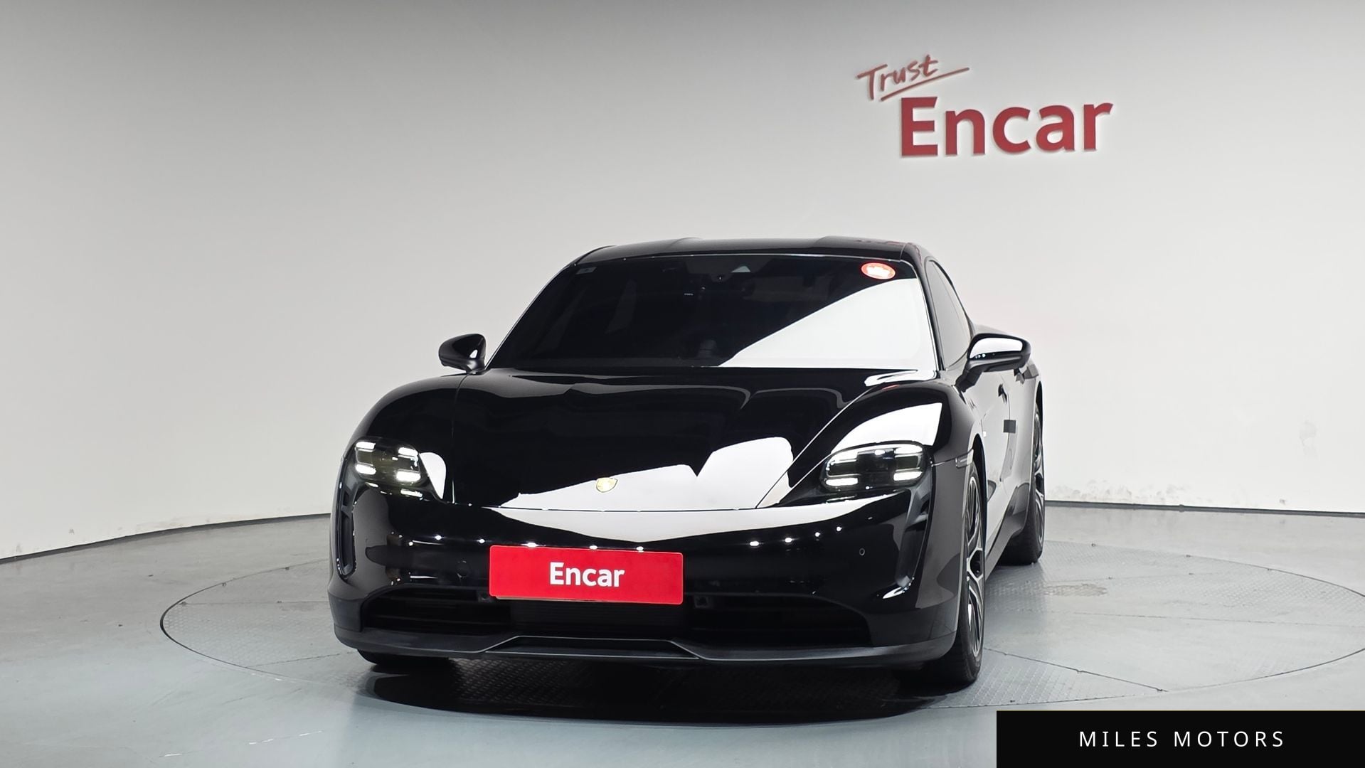 Porsche Taycan 2022 — миниатюра 3
