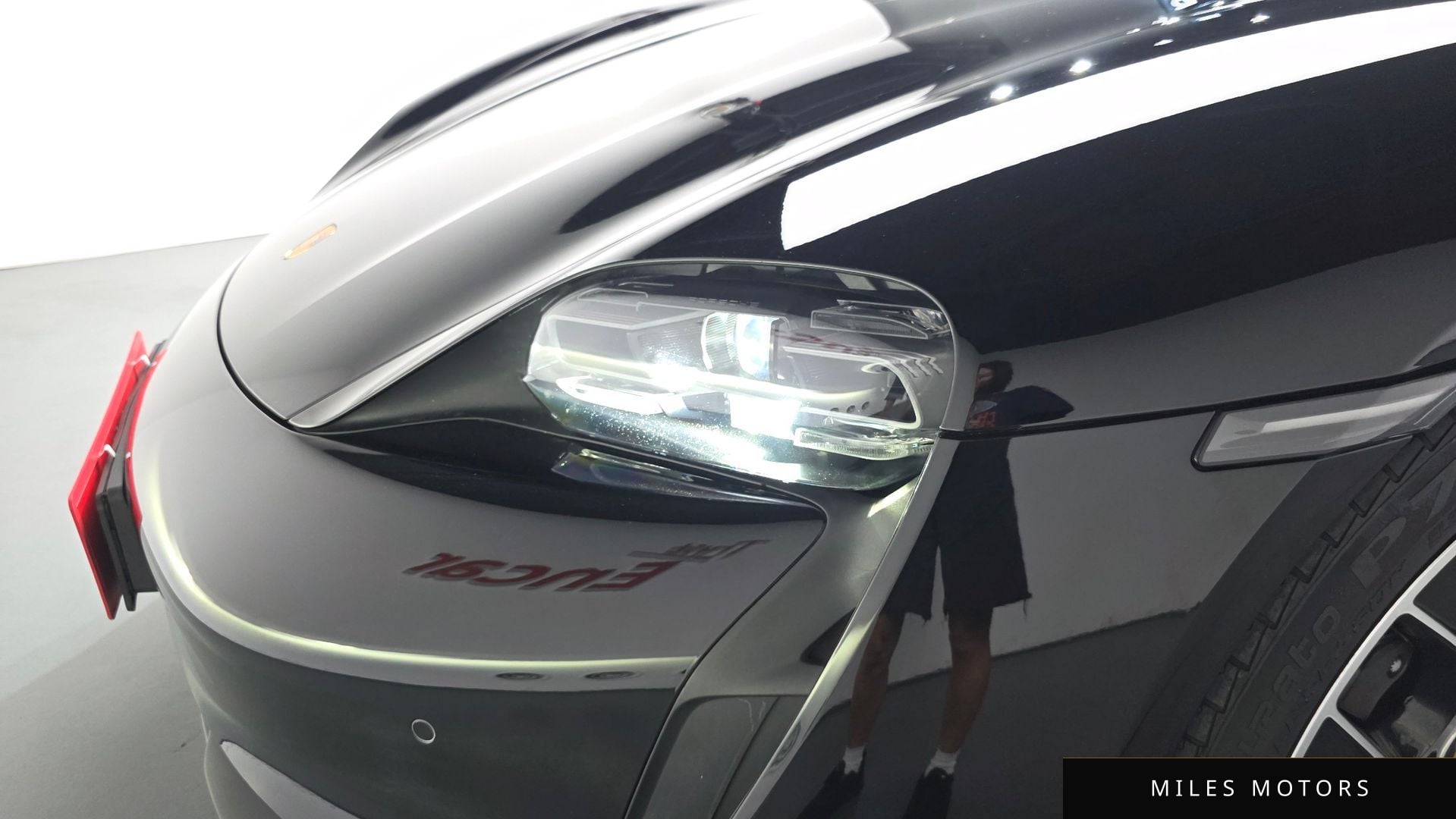 Porsche Taycan 2022 — миниатюра 8