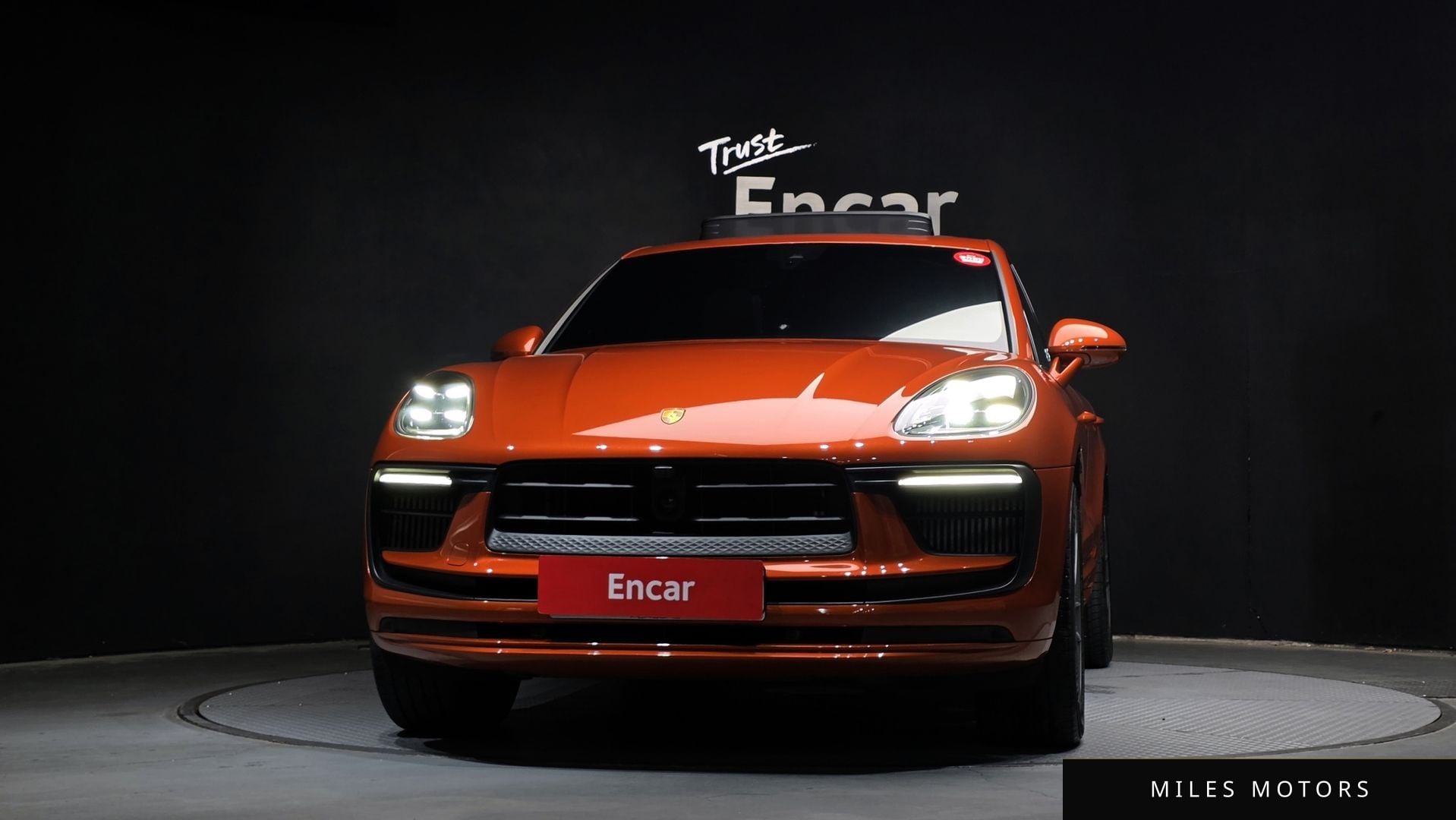 Porsche Macan 2022 — миниатюра 3
