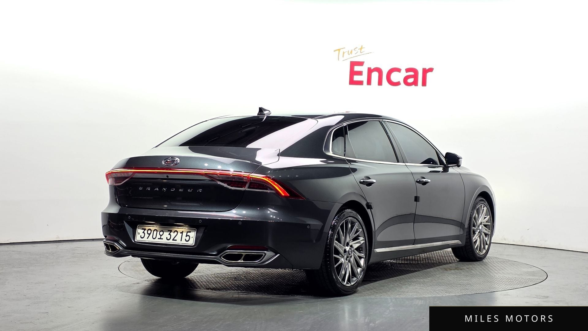 Hyundai Grandeur 2022 — миниатюра 2