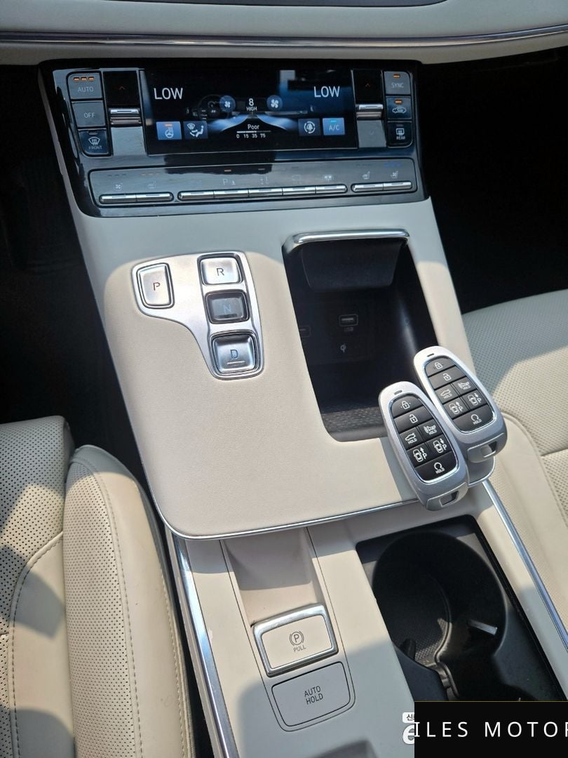 Hyundai Grandeur 2022 — миниатюра 12