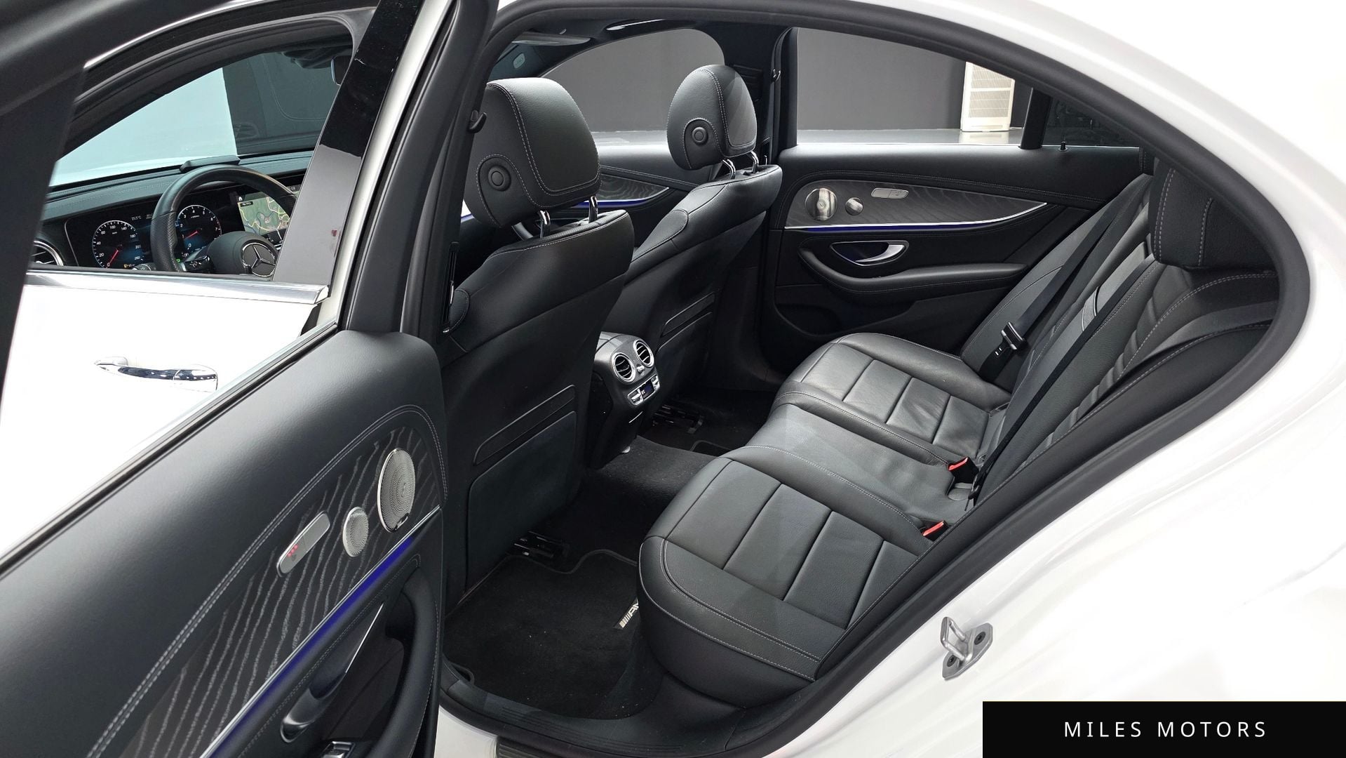 Mercedes-Benz E-Class W213 2022 — миниатюра 12