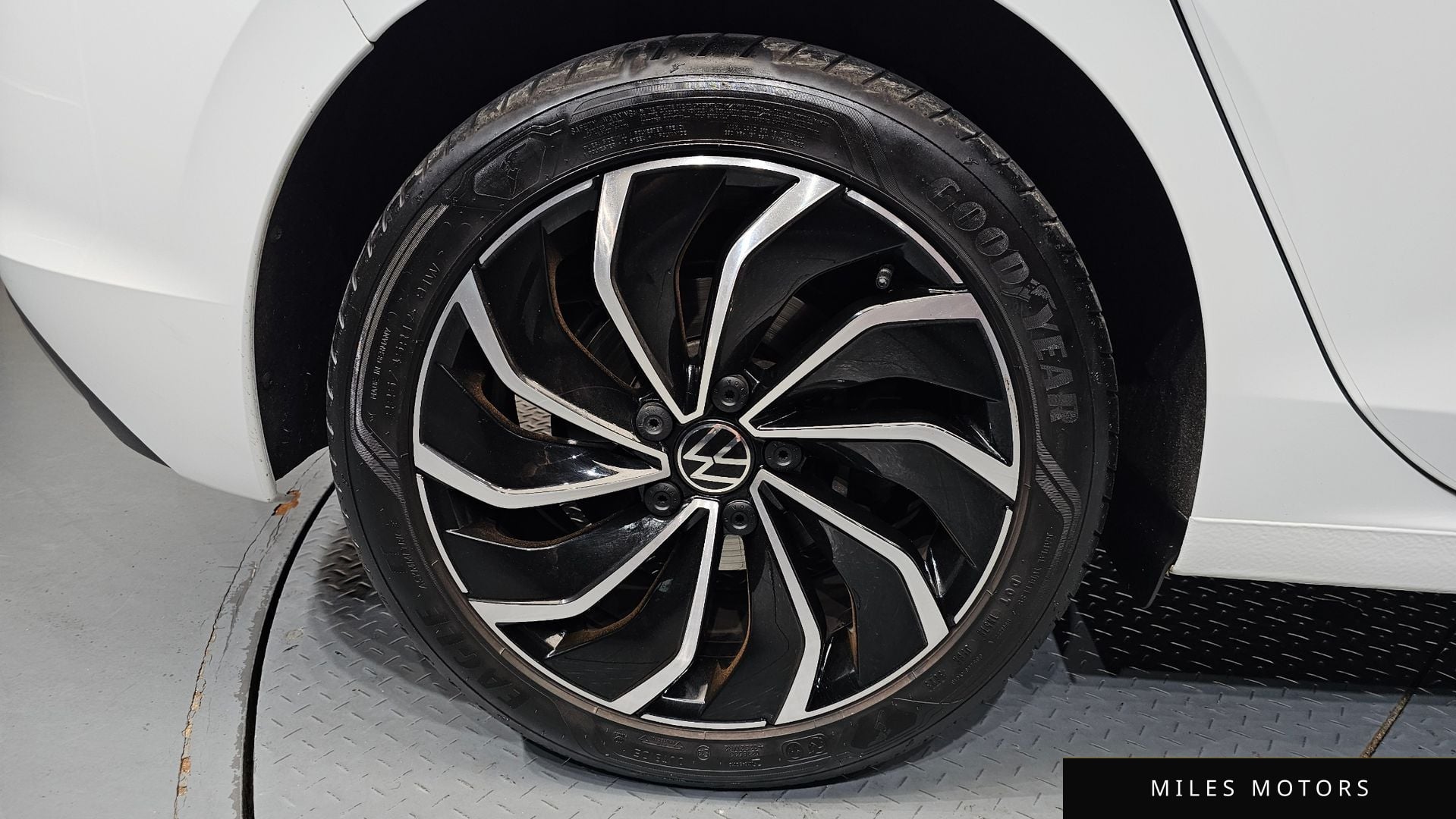 Volkswagen Golf 2024 — миниатюра 5