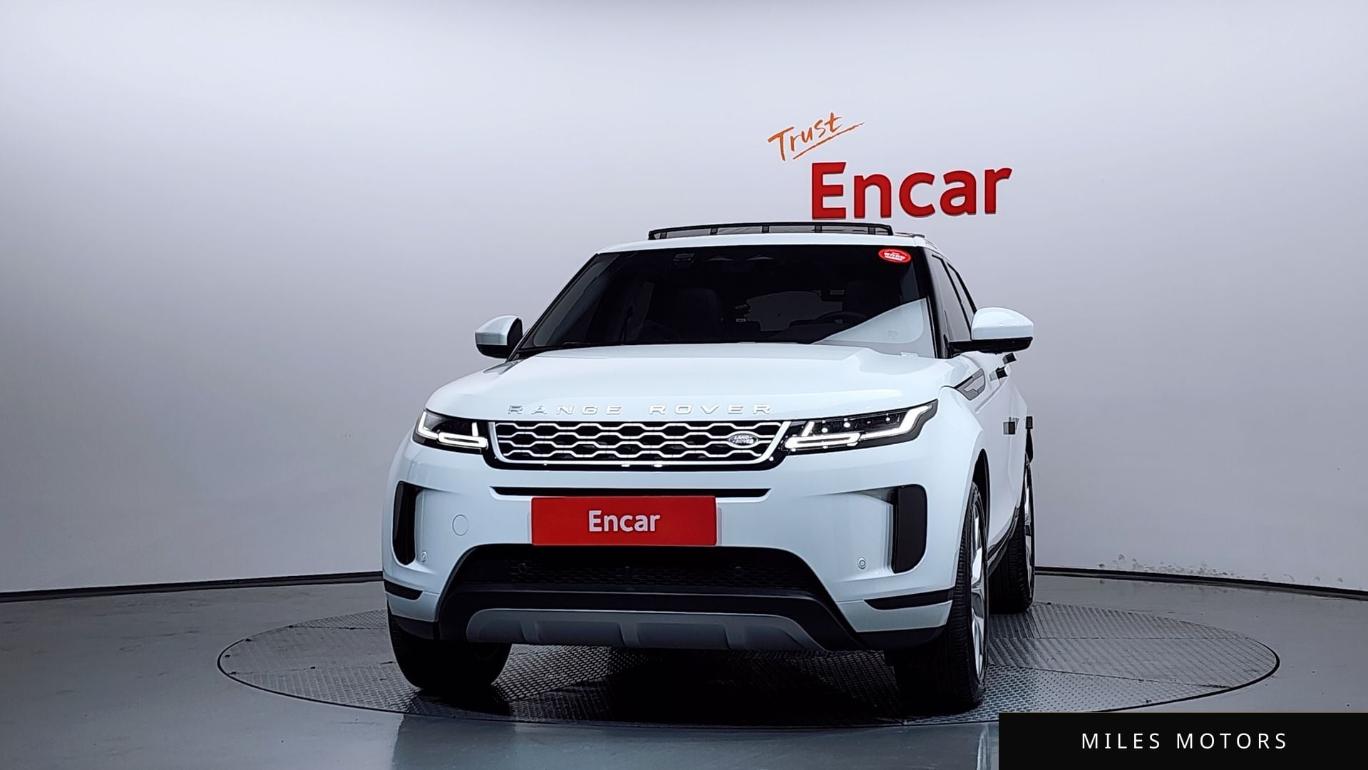 Land Rover Range Rover Evoque 2023 — миниатюра 3