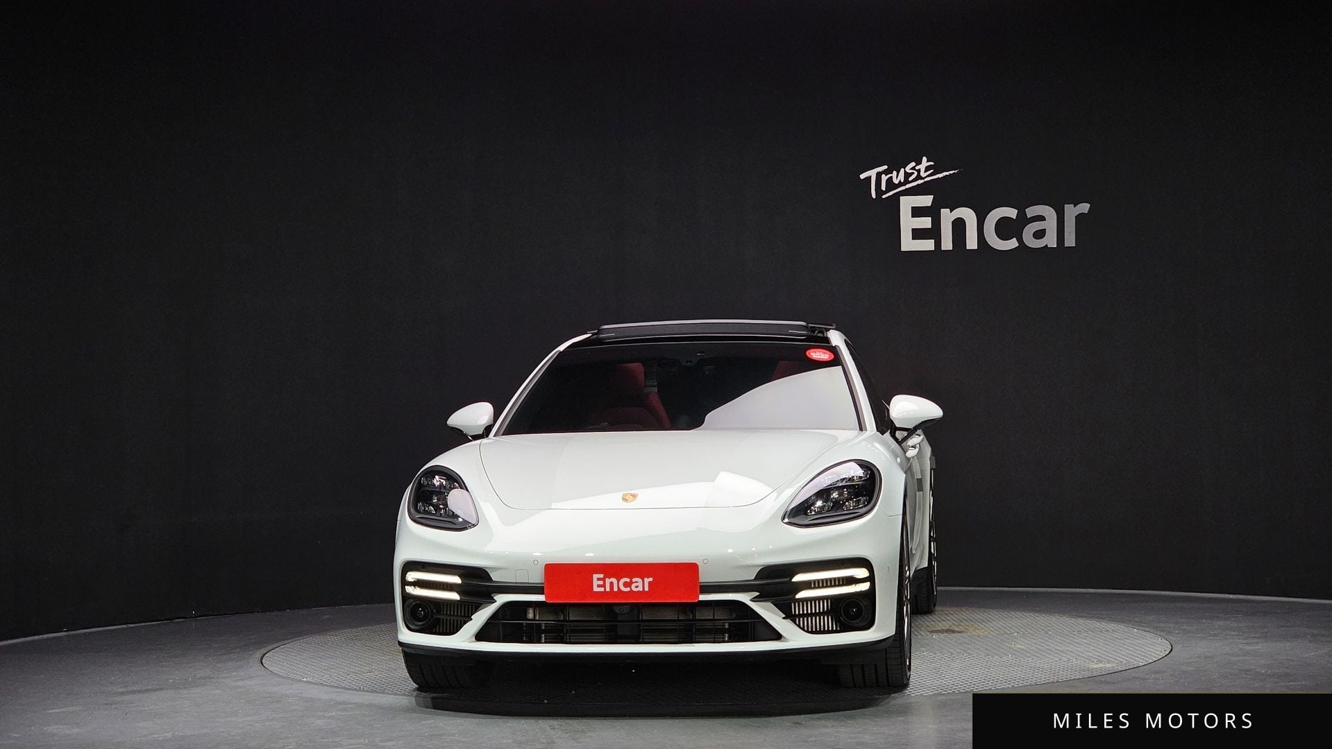 Porsche Panamera 2023 — миниатюра 3