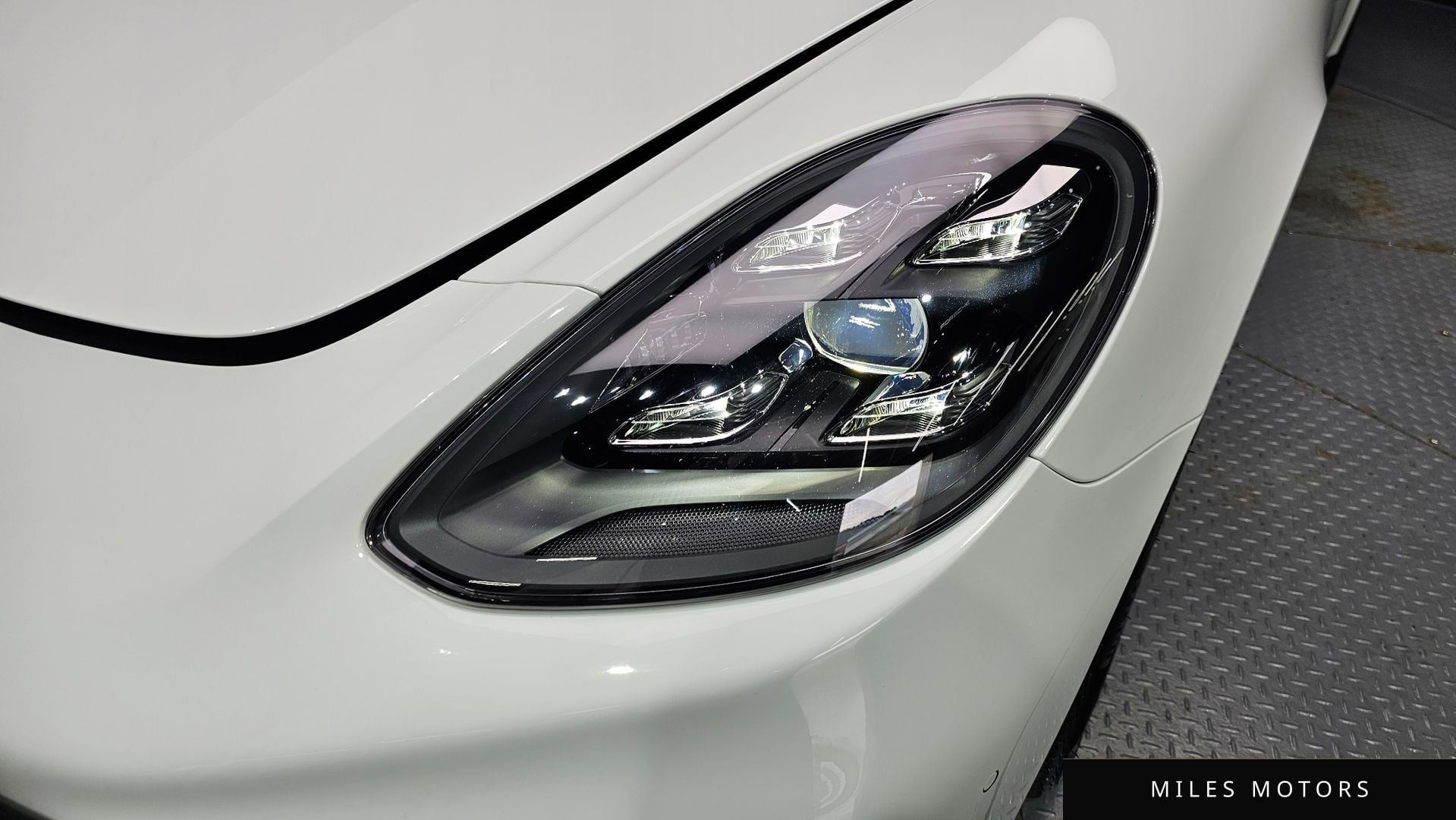 Porsche Panamera 2023 — миниатюра 8