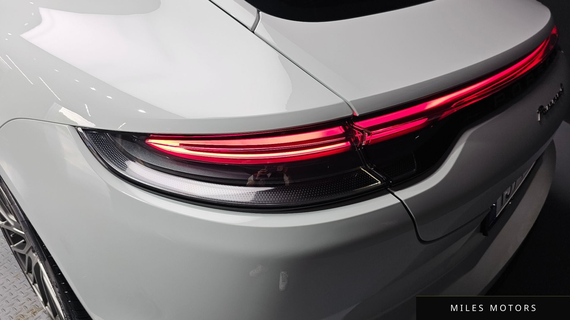 Porsche Panamera 2023 — миниатюра 9