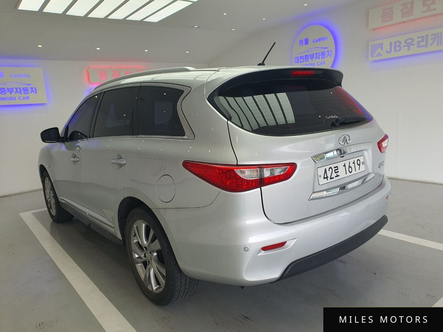 Infiniti JX35 2013 — миниатюра 12