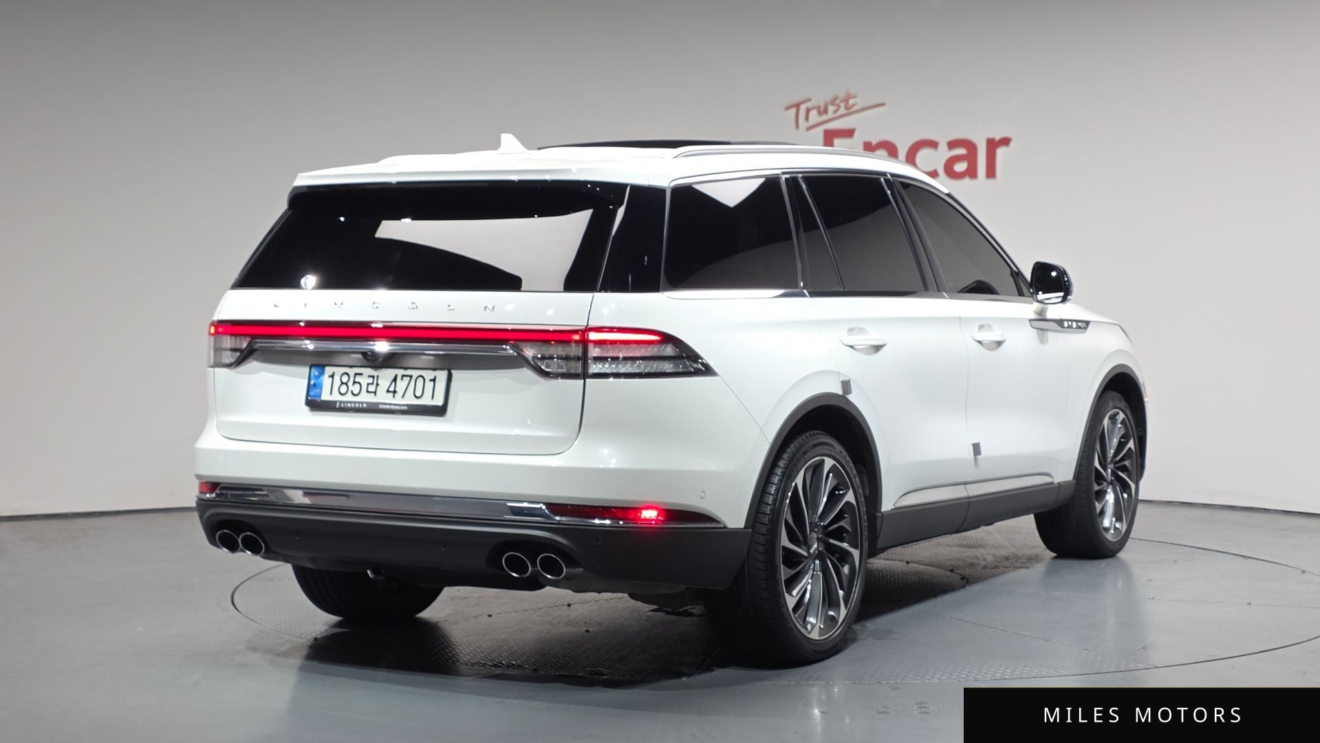 Lincoln Aviator 2022 — фото 1 из 12