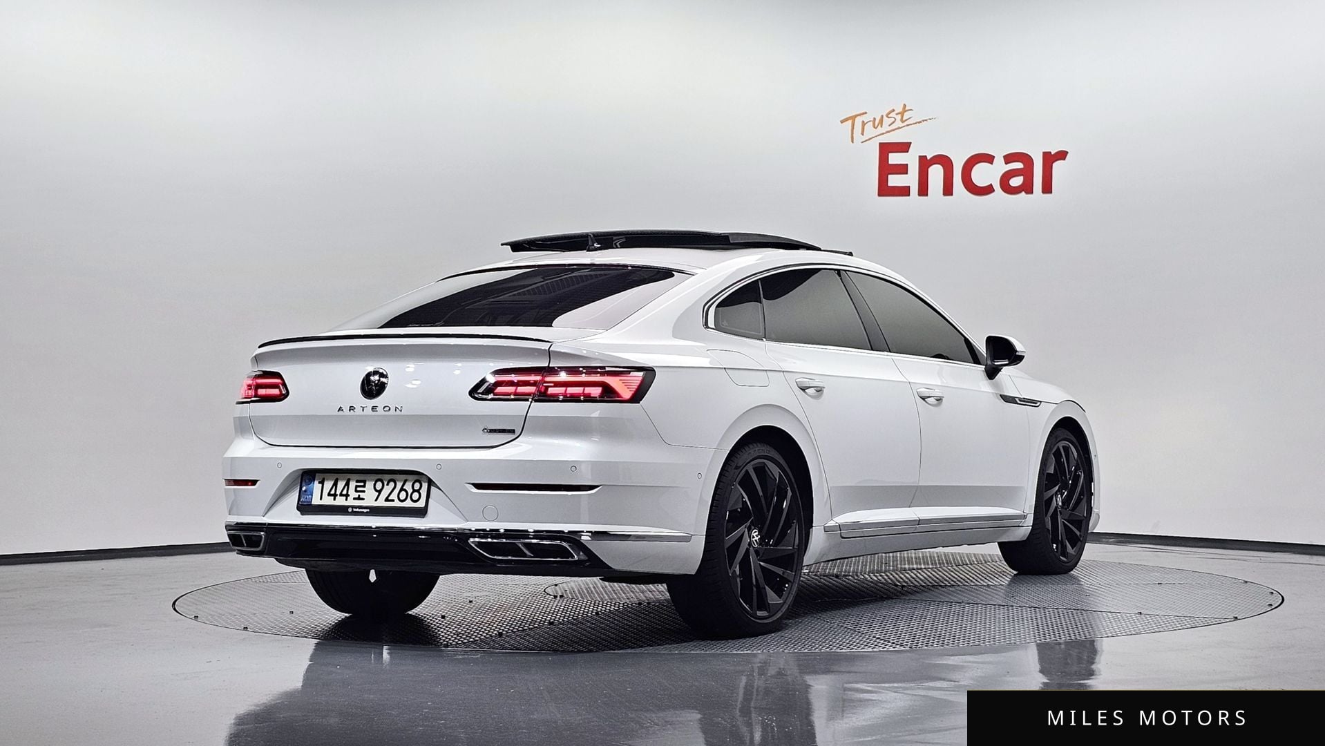 Volkswagen Arteon 2022 — фото 1 из 12
