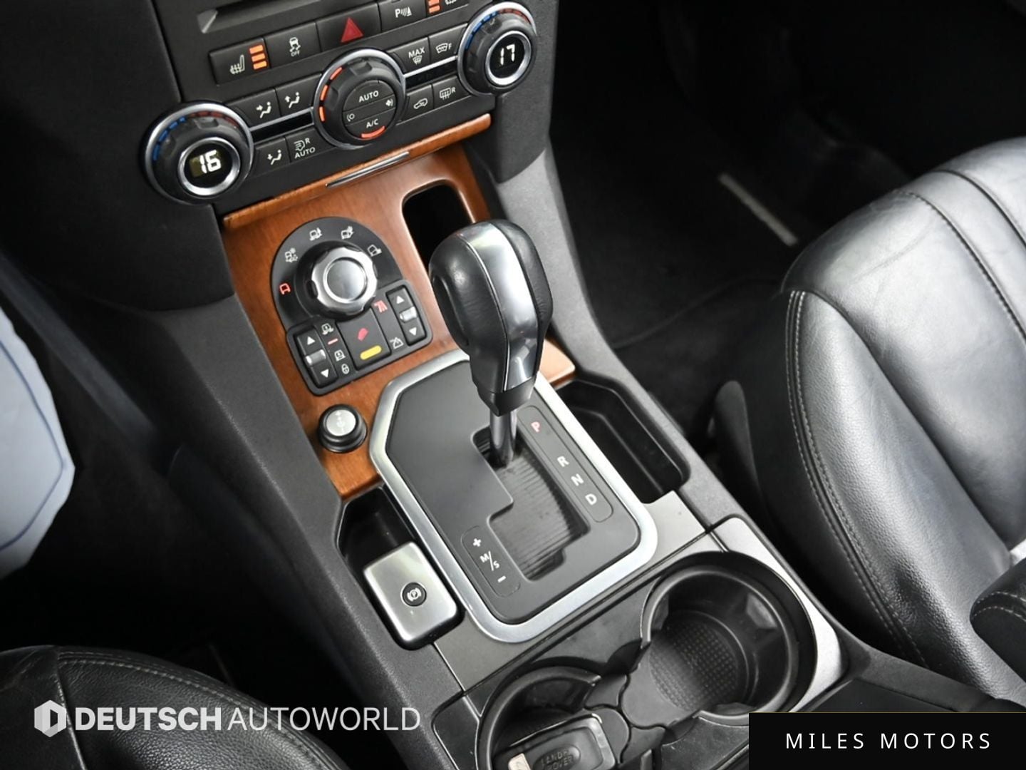 Land Rover Discovery 2011 — миниатюра 9