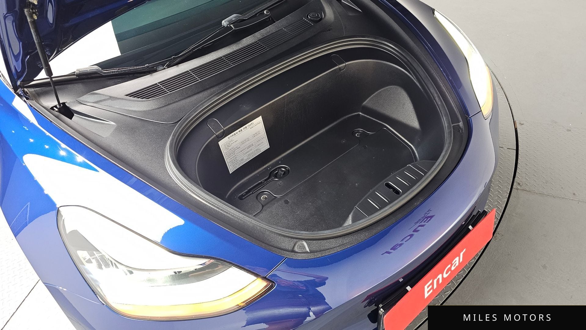 Tesla Model 3 2020 — миниатюра 5