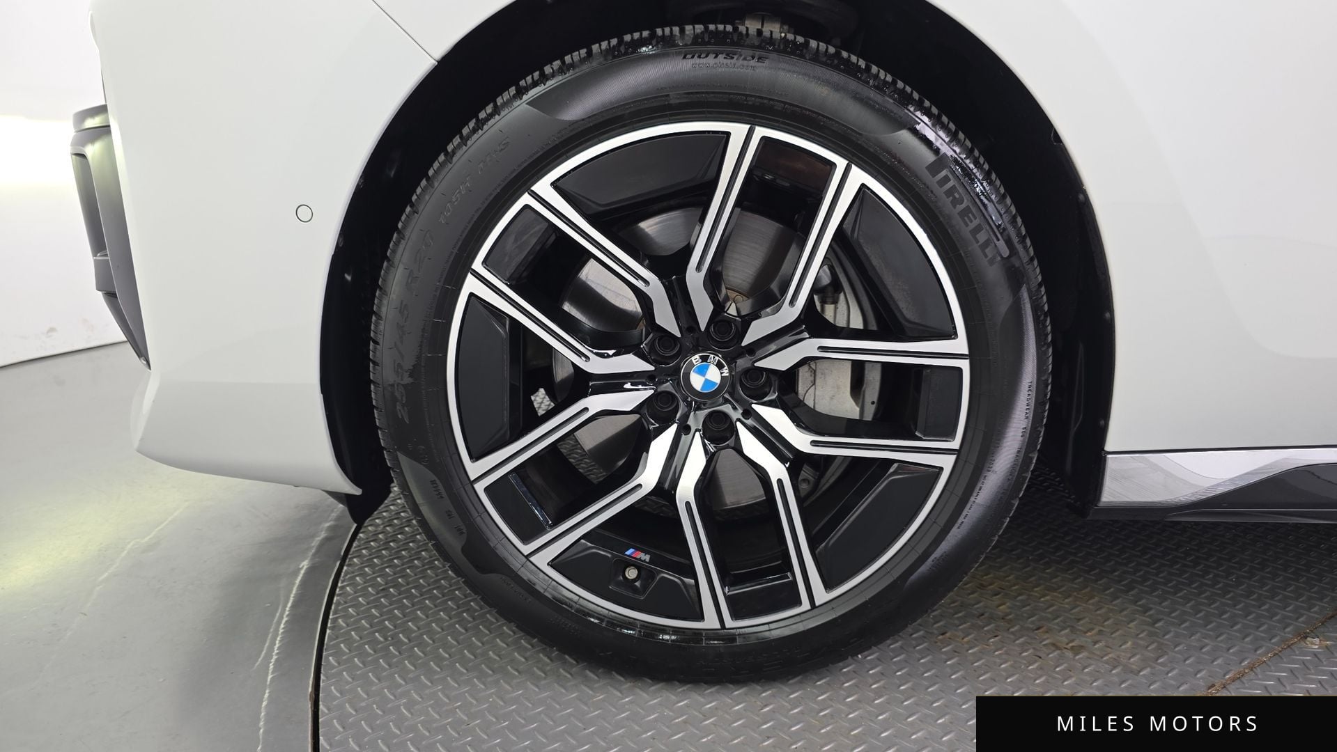 BMW 7 Series (G70) 2024 — миниатюра 5