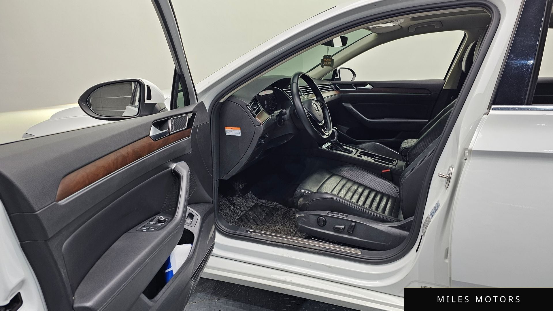 Volkswagen Passat 2018 — миниатюра 12
