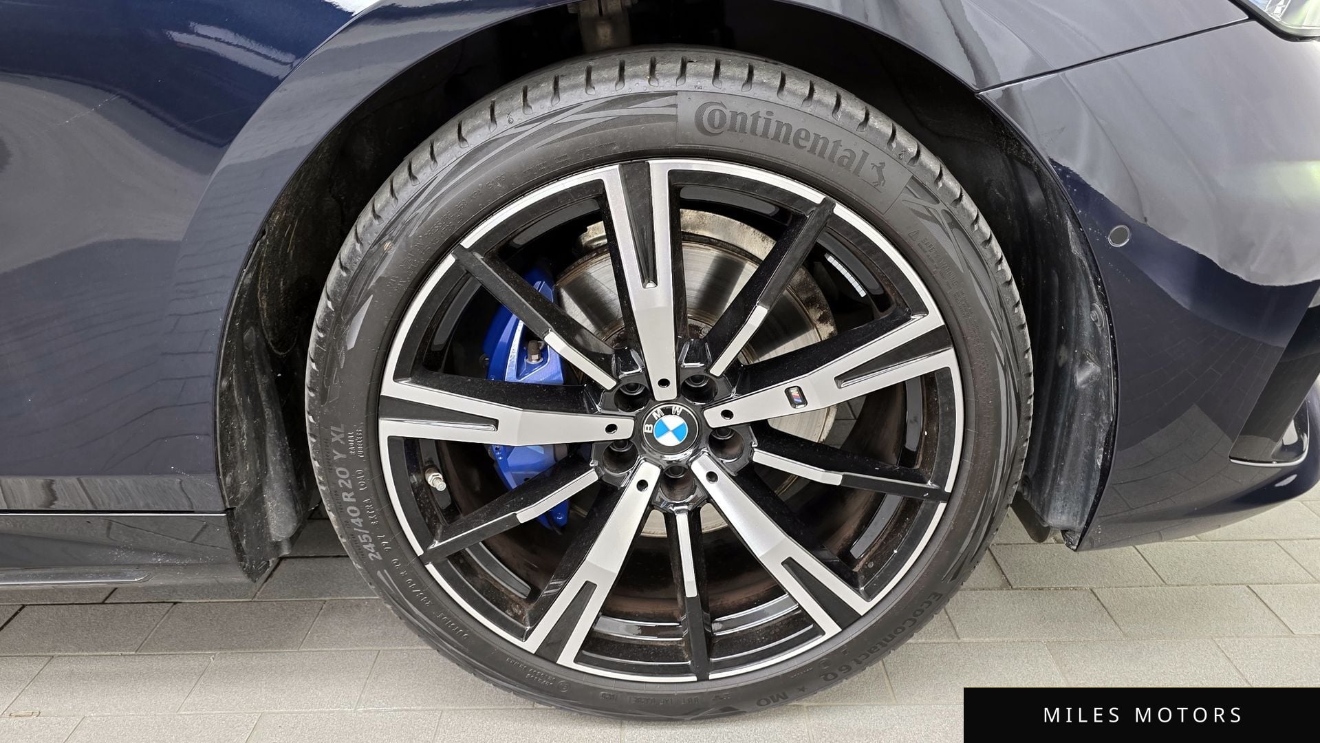 BMW 5 Series (G60) 2025 — миниатюра 7