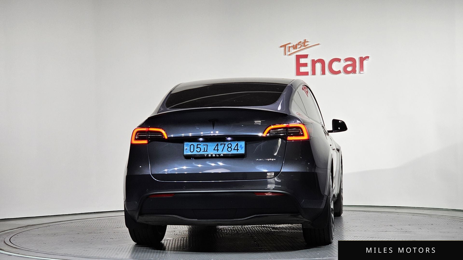 Tesla Model Y 2022 — миниатюра 4