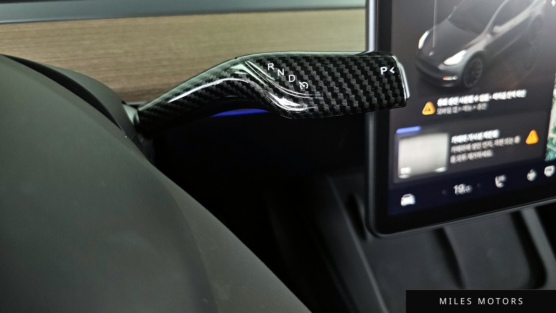 Tesla Model Y 2022 — миниатюра 12
