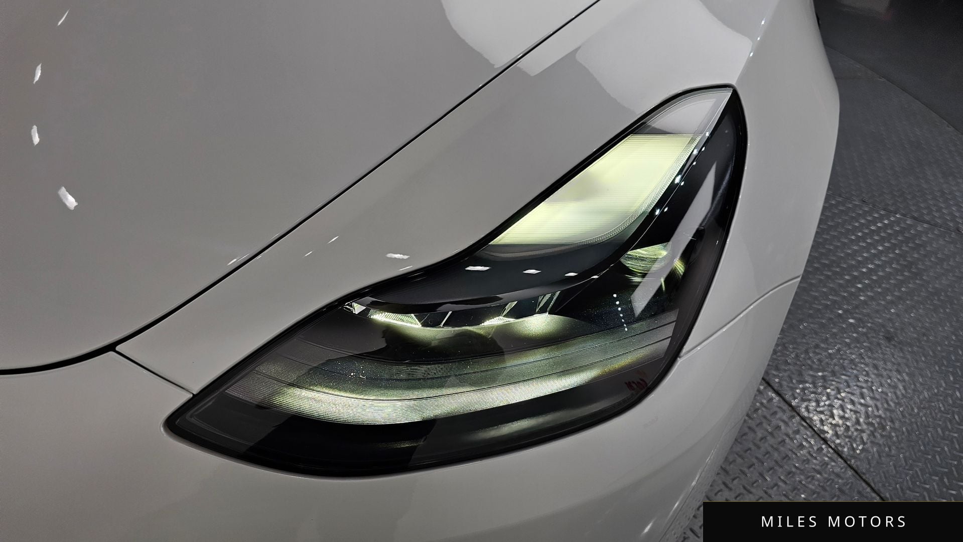 Tesla Model 3 2022 — миниатюра 8