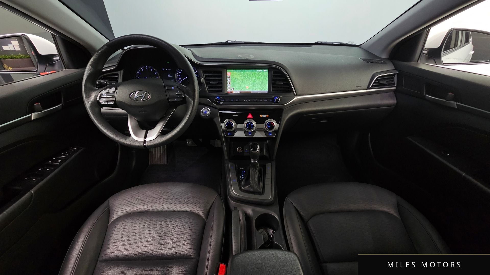 Hyundai AVANTE 2020 — миниатюра 10