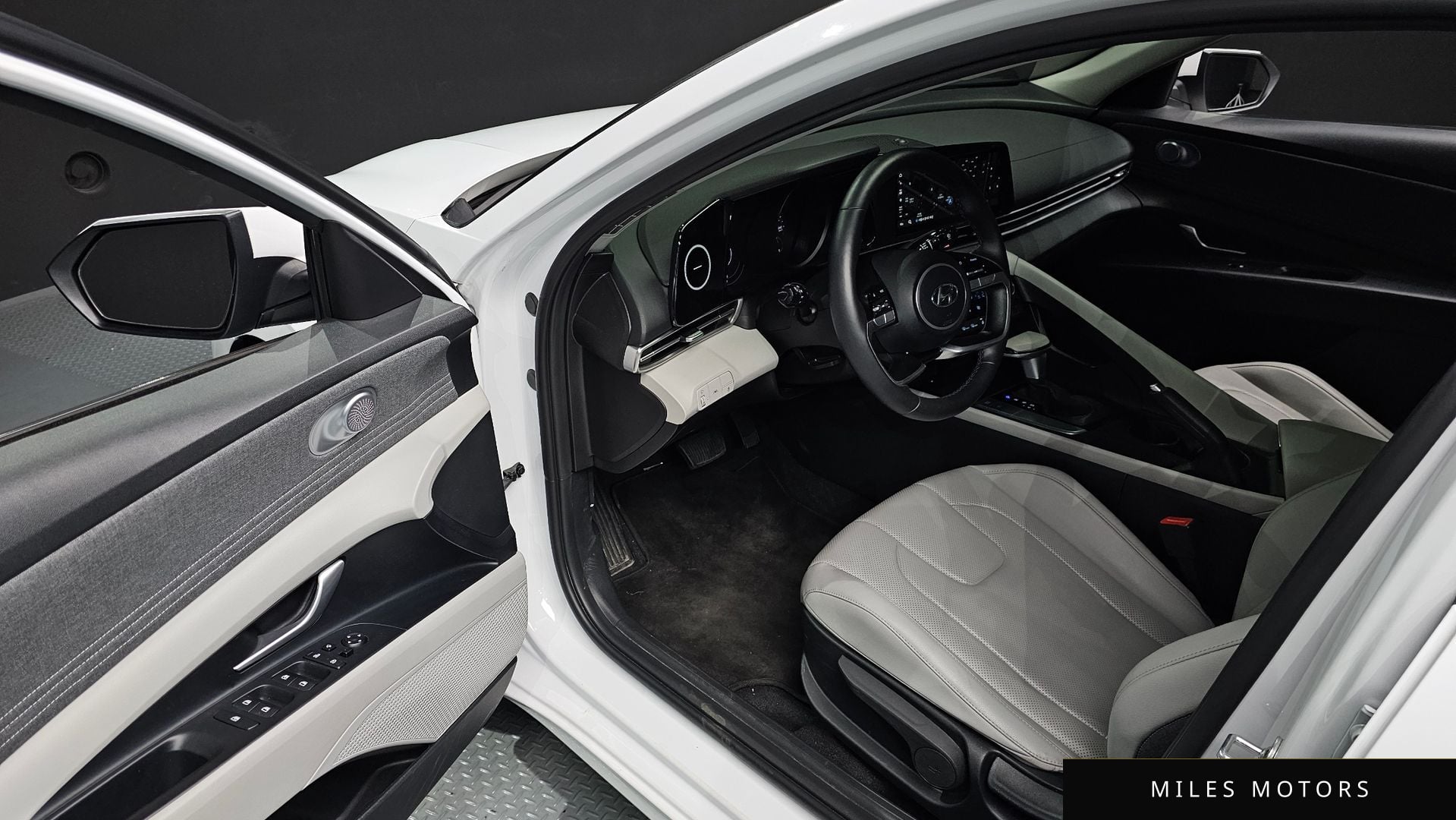 Hyundai AVANTE 2023 — миниатюра 10